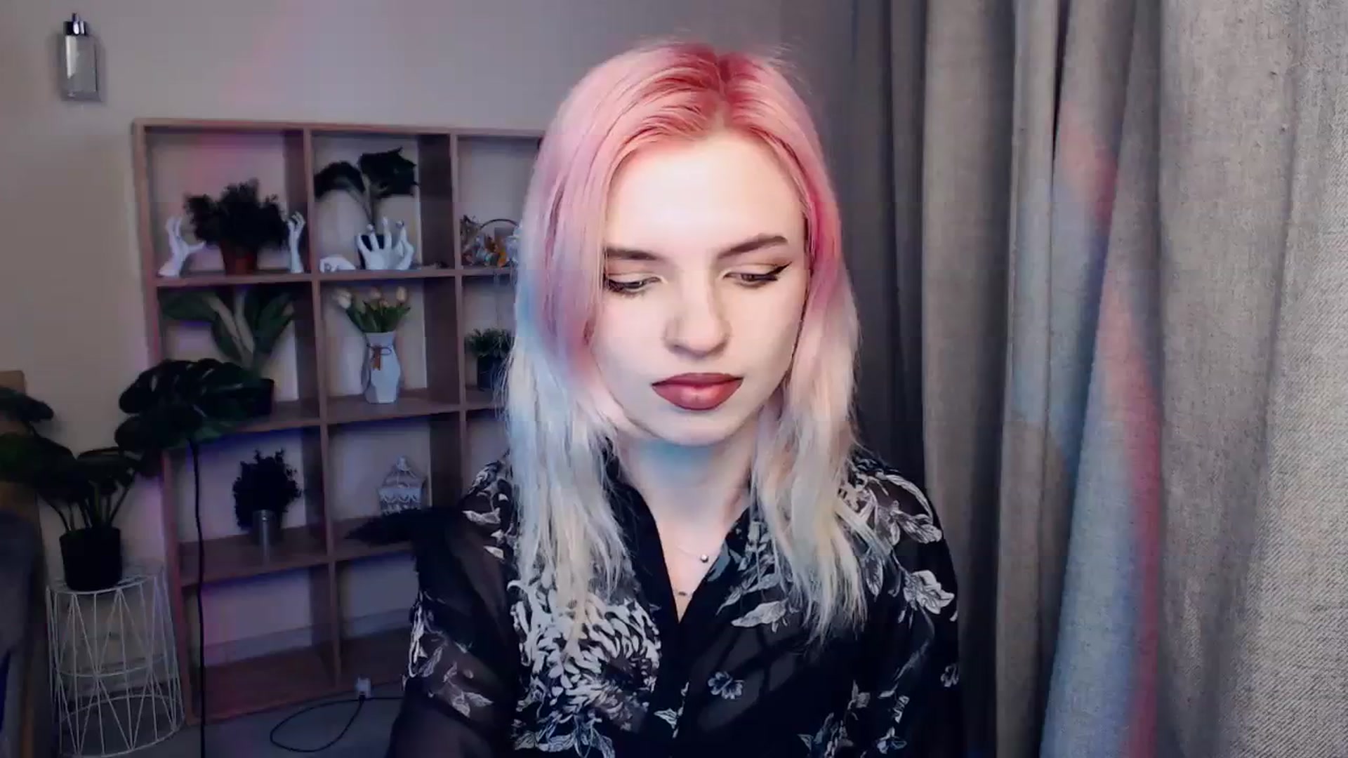 Gallery image thumbnail from Erineys's myfreecams stream on, 02/19/2024, 15:11 image 16 of 20