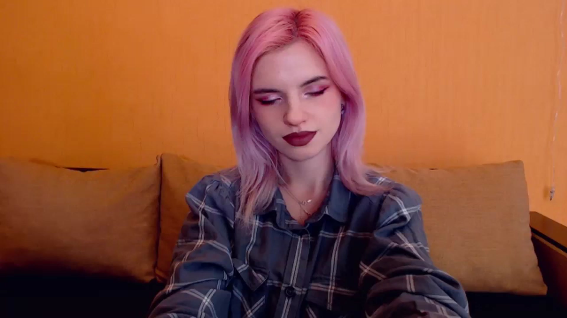Gallery image thumbnail from Erineys's myfreecams stream on, 02/25/2024, 14:35 image 15 of 20
