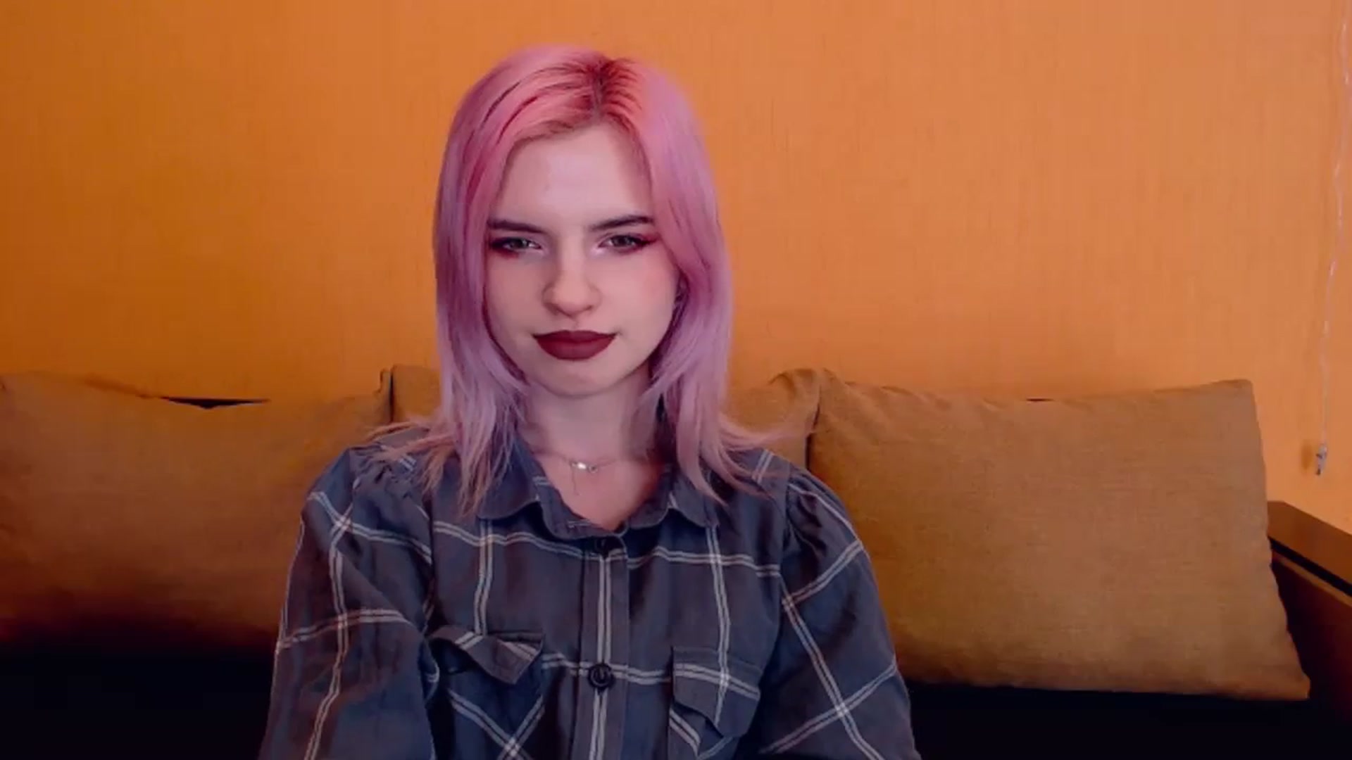 Gallery image thumbnail from Erineys's myfreecams stream on, 02/25/2024, 15:18 image 12 of 20