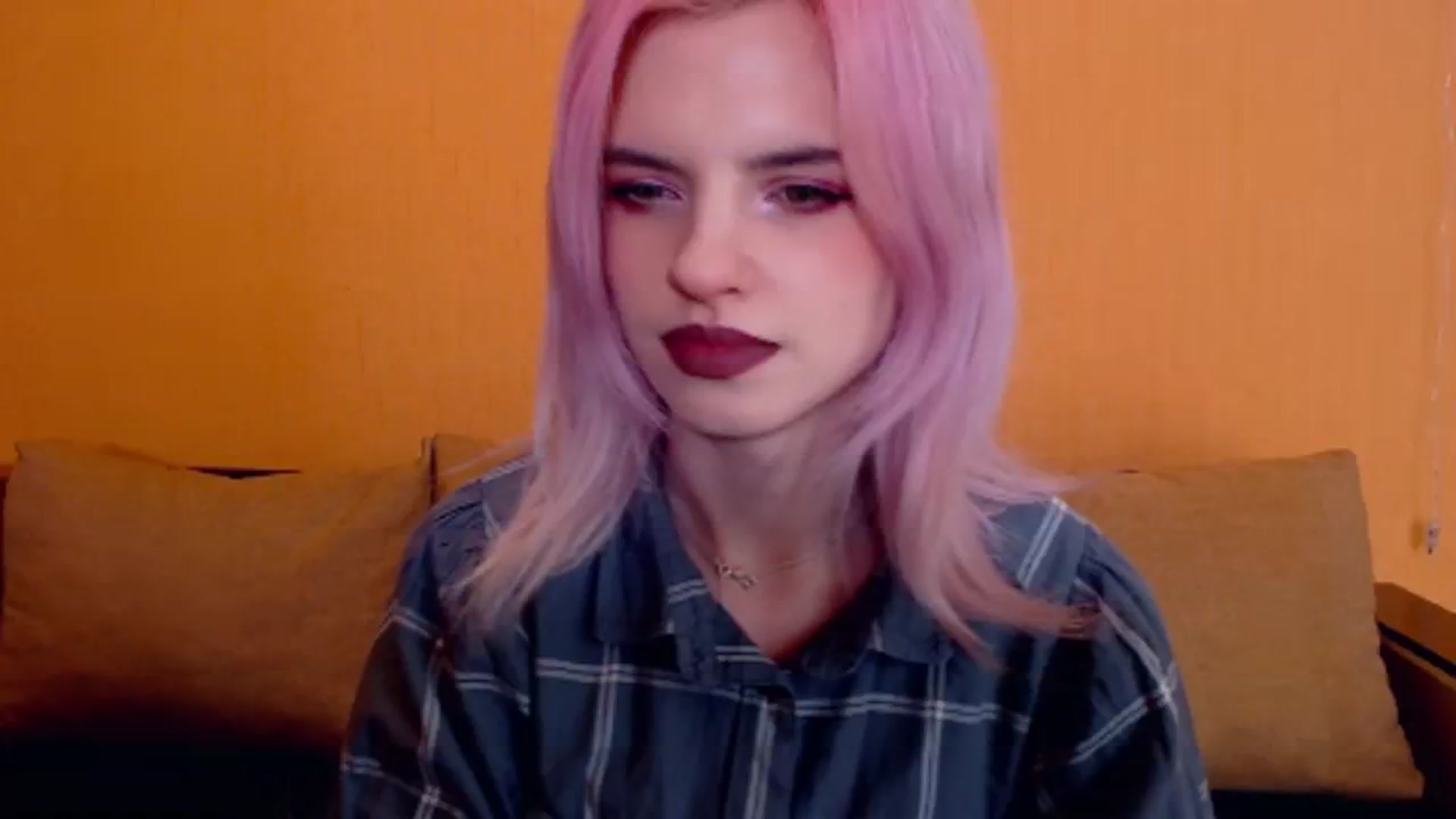 Gallery image thumbnail from Erineys's myfreecams stream on, 02/25/2024, 15:18 image 18 of 20
