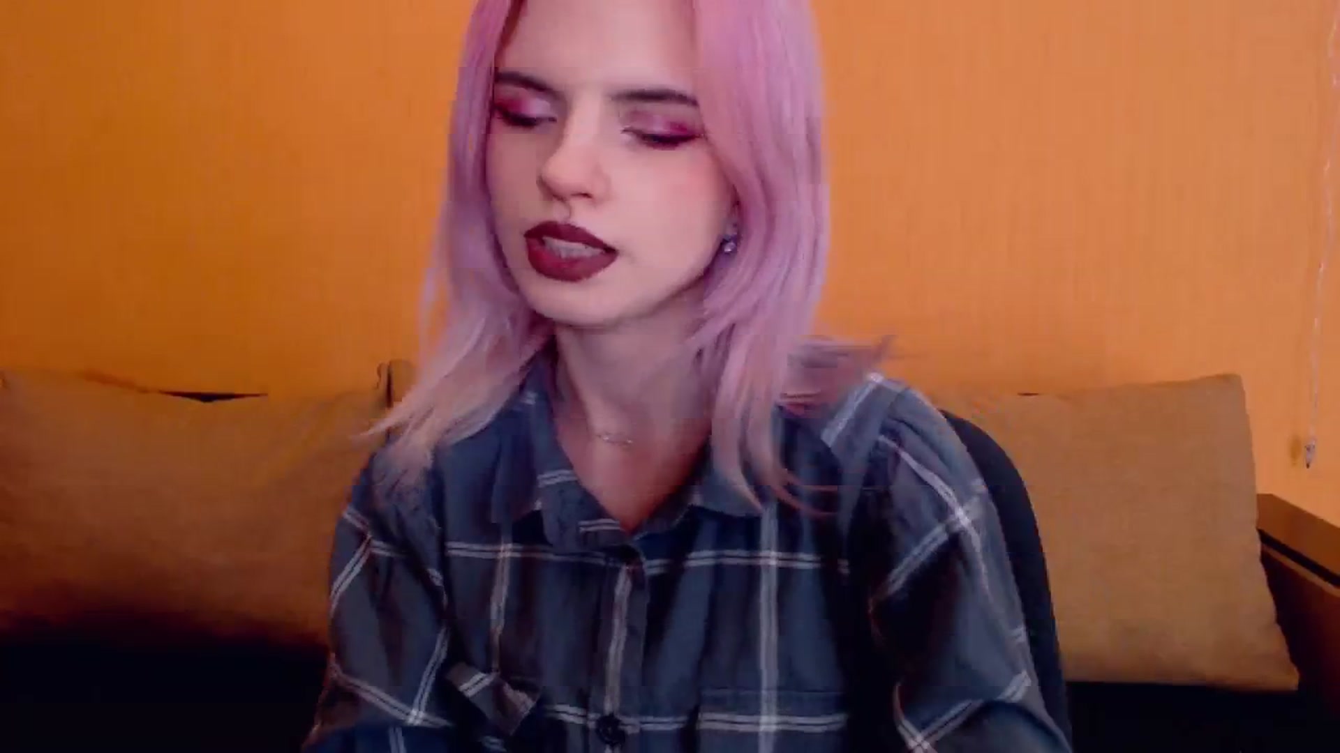 Gallery image thumbnail from Erineys's myfreecams stream on, 02/25/2024, 15:18 image 13 of 20