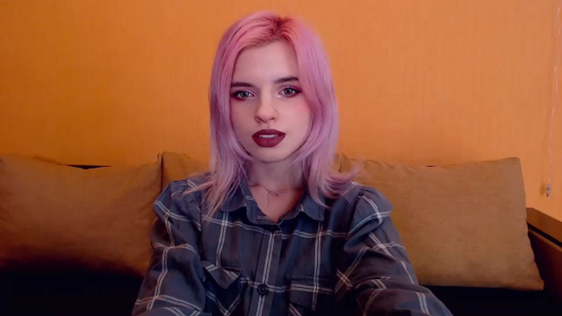 Gallery image thumbnail from Erineys's myfreecams stream on, 02/25/2024, 15:18 image 1 of 20