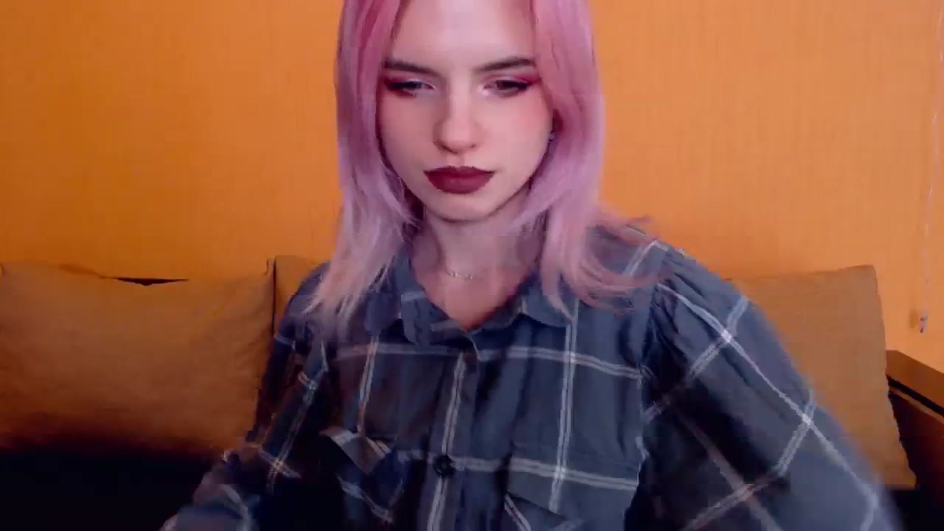 Gallery image thumbnail from Erineys's myfreecams stream on, 02/25/2024, 15:18 image 14 of 20