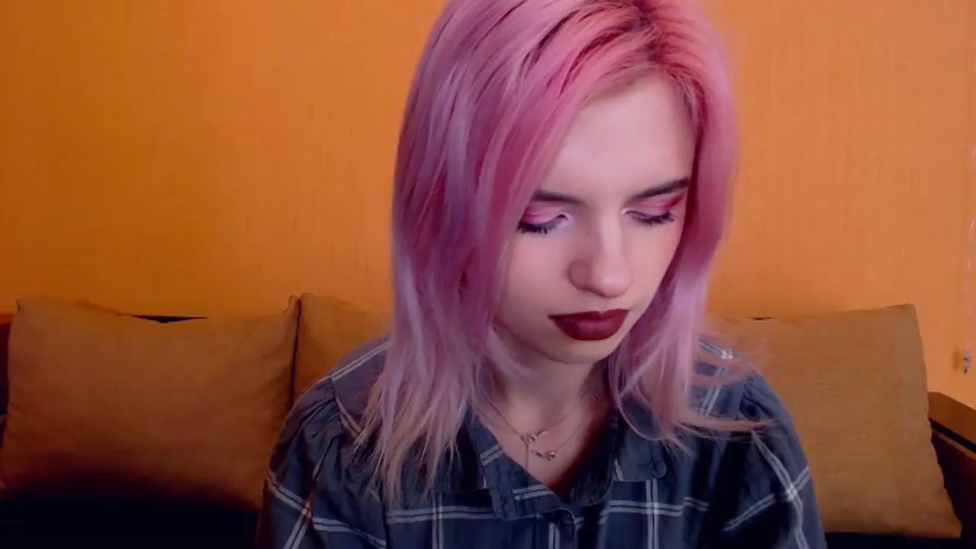 Gallery image thumbnail from Erineys's myfreecams stream on, 02/25/2024, 16:10 image 13 of 20