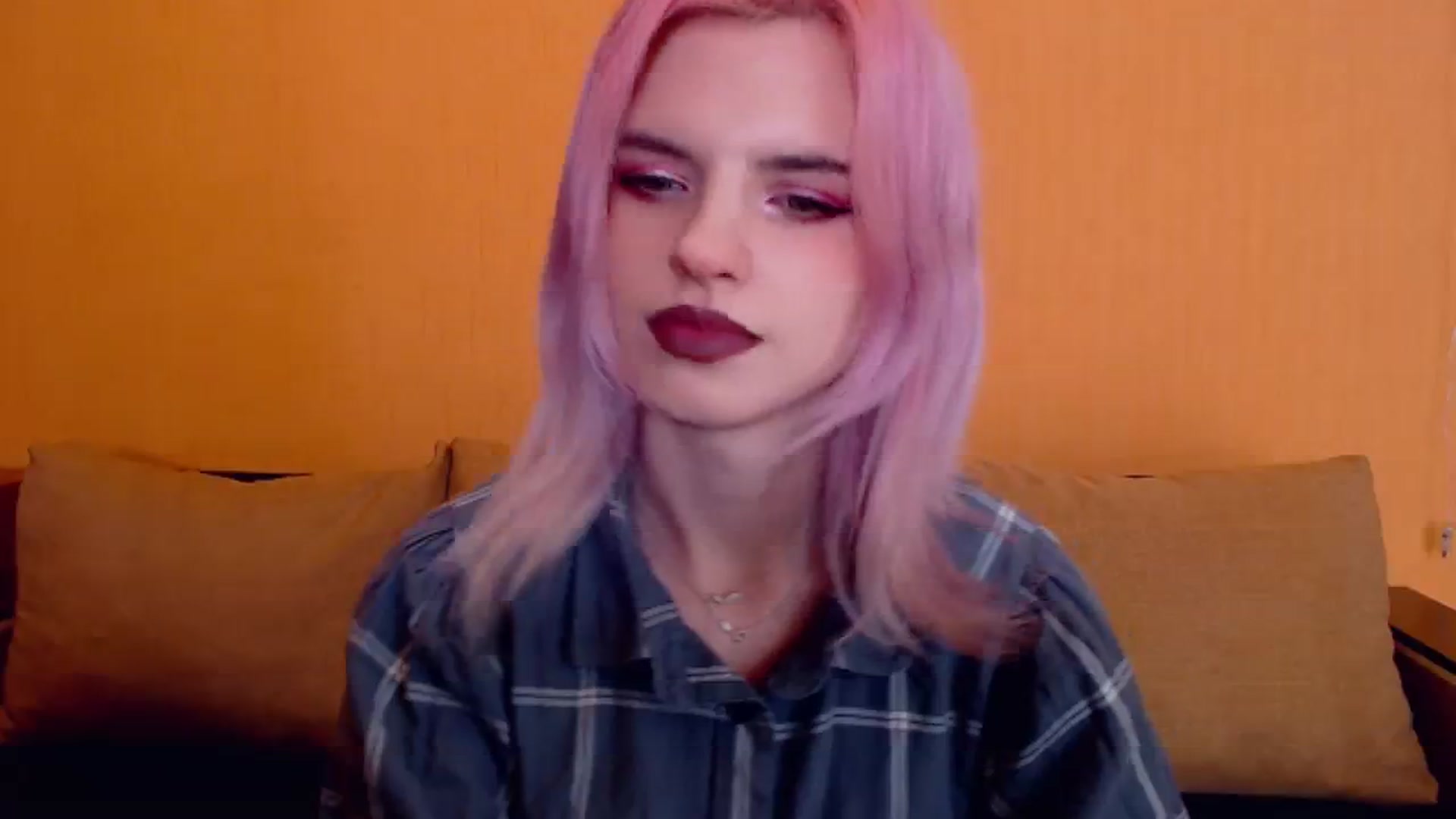 Gallery image thumbnail from Erineys's myfreecams stream on, 02/25/2024, 16:10 image 17 of 20