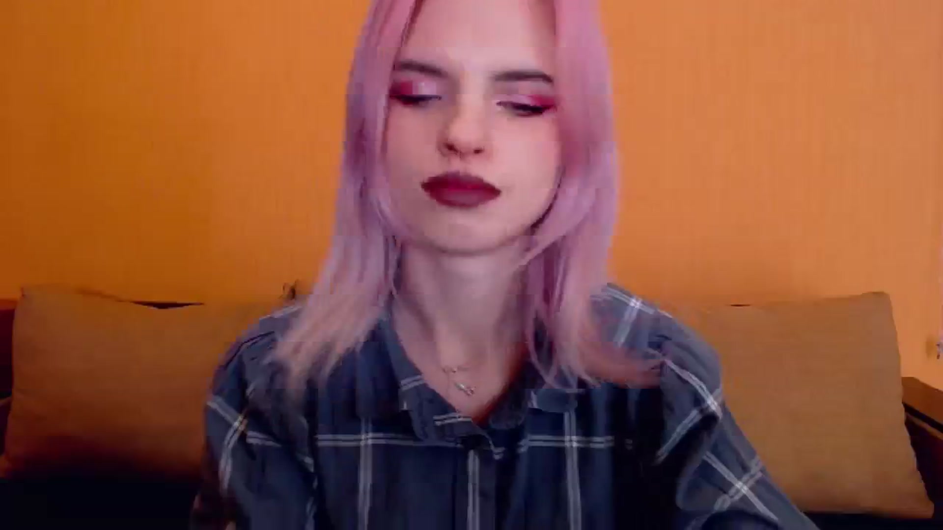 Gallery image thumbnail from Erineys's myfreecams stream on, 02/25/2024, 16:10 image 18 of 20