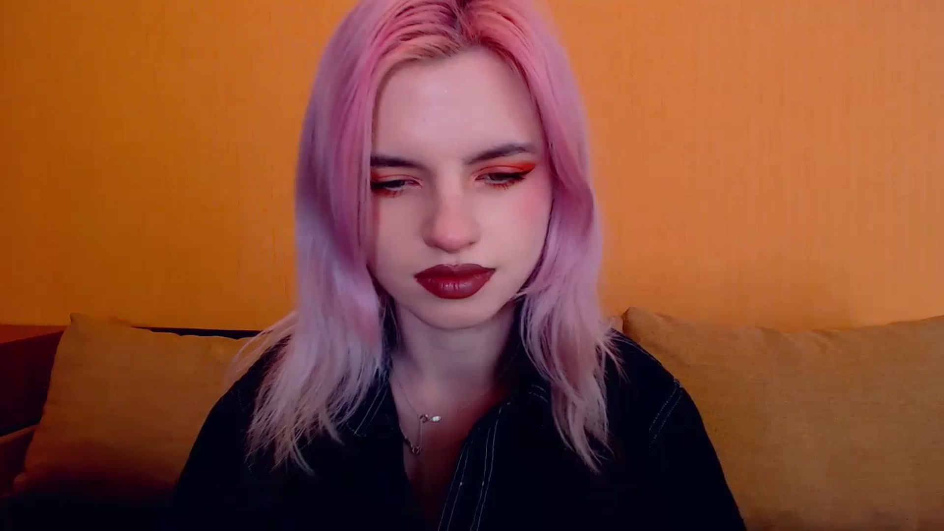 Gallery image thumbnail from Erineys's myfreecams stream on, 02/26/2024, 16:07 image 1 of 20