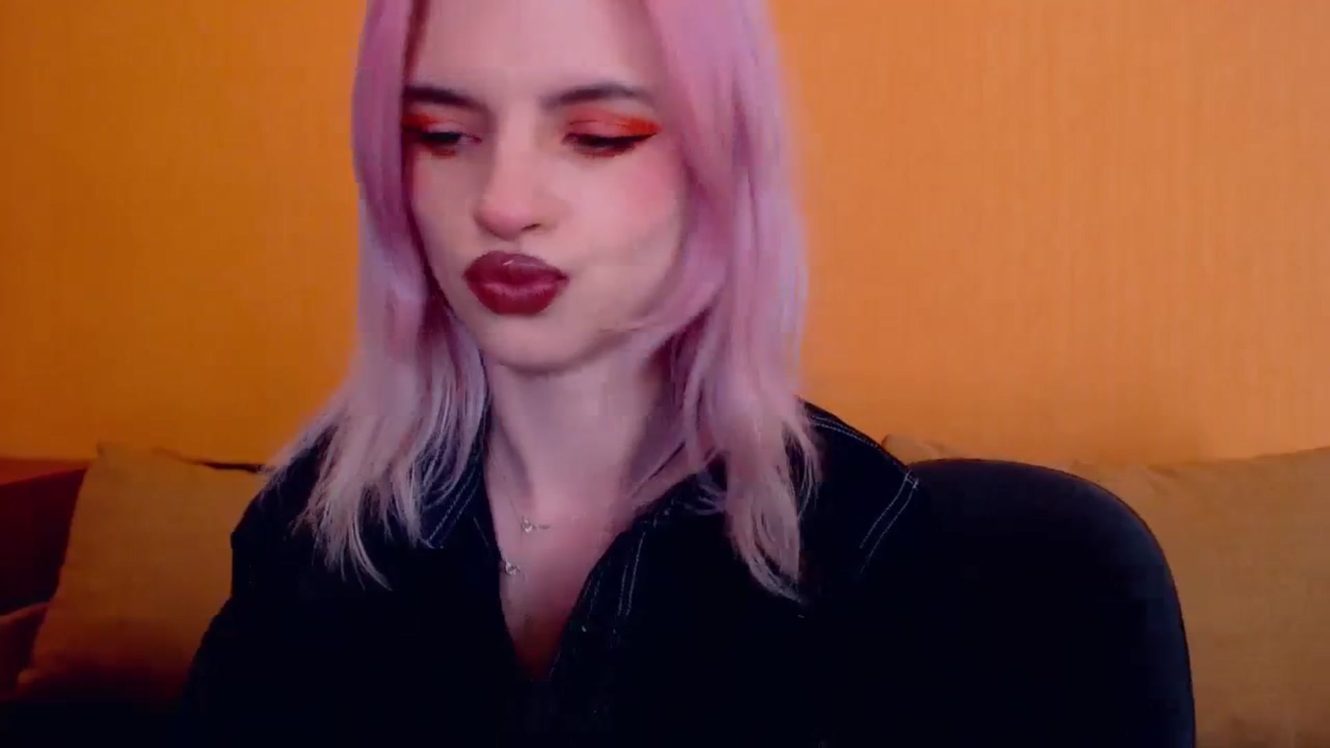 Gallery image thumbnail from Erineys's myfreecams stream on, 02/26/2024, 16:07 image 3 of 20
