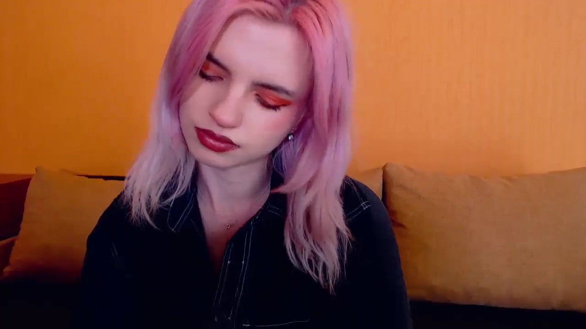 Gallery image thumbnail from Erineys's myfreecams stream on, 02/26/2024, 17:09 image 12 of 20