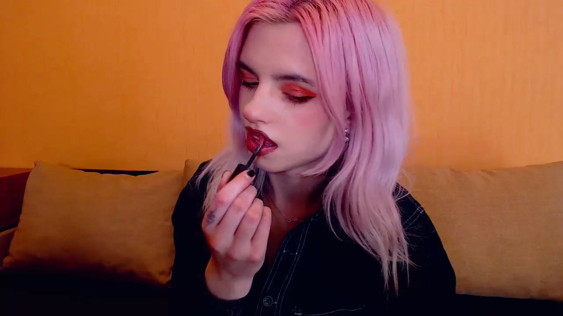Gallery image thumbnail from Erineys's myfreecams stream on, 02/26/2024, 17:09 image 11 of 20