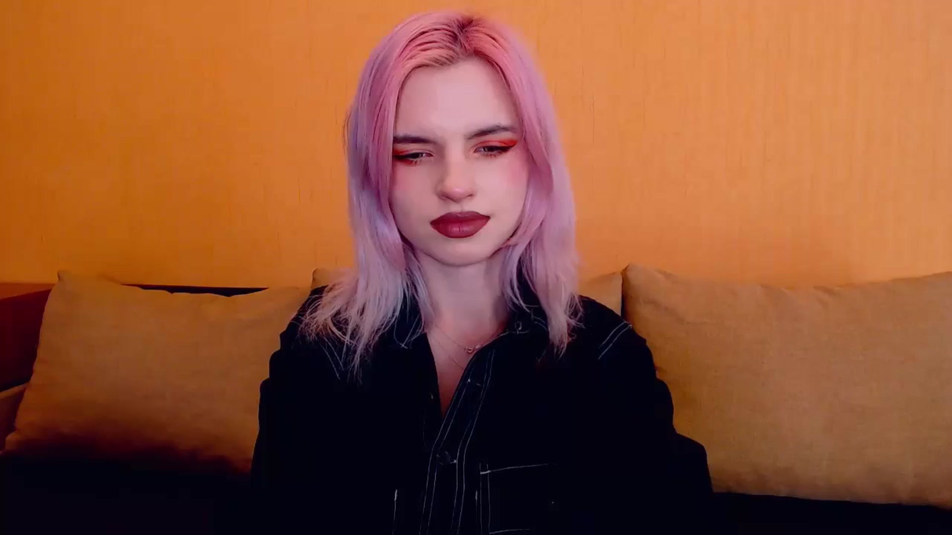 Gallery image thumbnail from Erineys's myfreecams stream on, 02/26/2024, 17:09 image 2 of 20