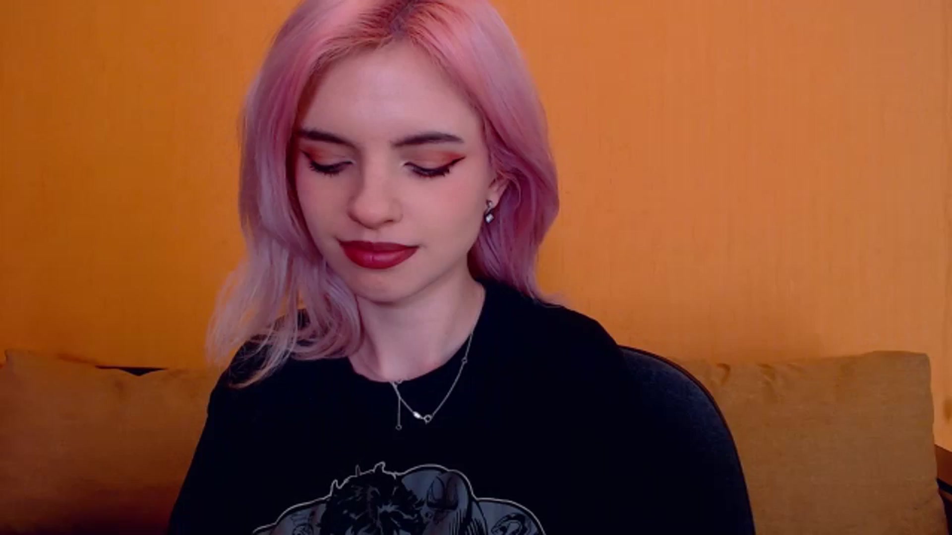 Gallery image thumbnail from Erineys's myfreecams stream on, 02/29/2024, 16:51 image 19 of 20