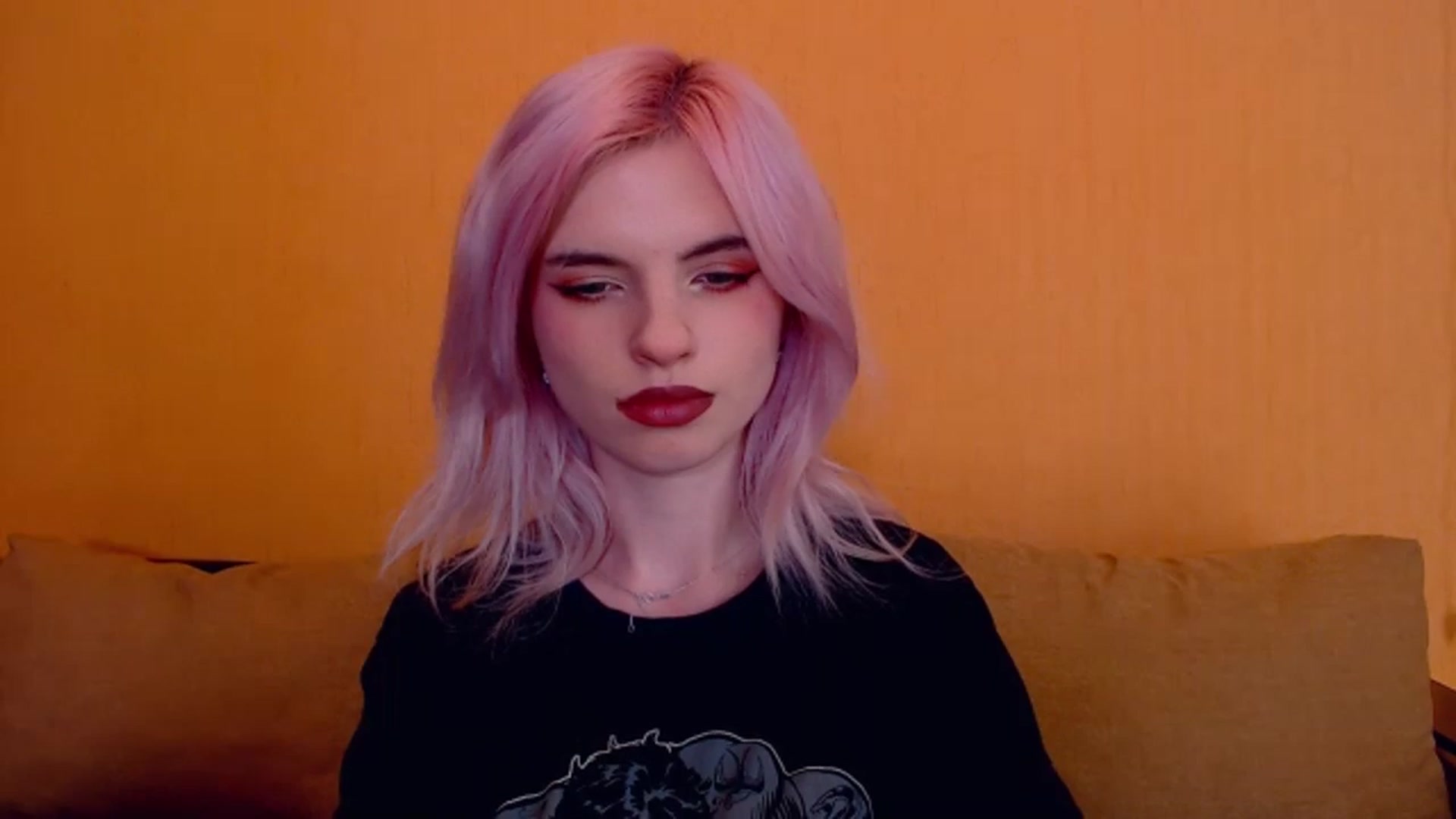 Gallery image thumbnail from Erineys's myfreecams stream on, 02/29/2024, 16:51 image 4 of 20