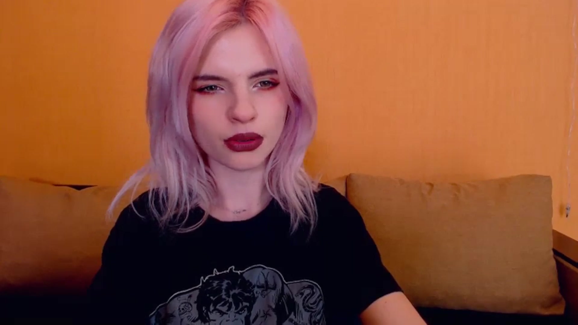 Gallery image thumbnail from Erineys's myfreecams stream on, 02/29/2024, 18:16 image 10 of 20