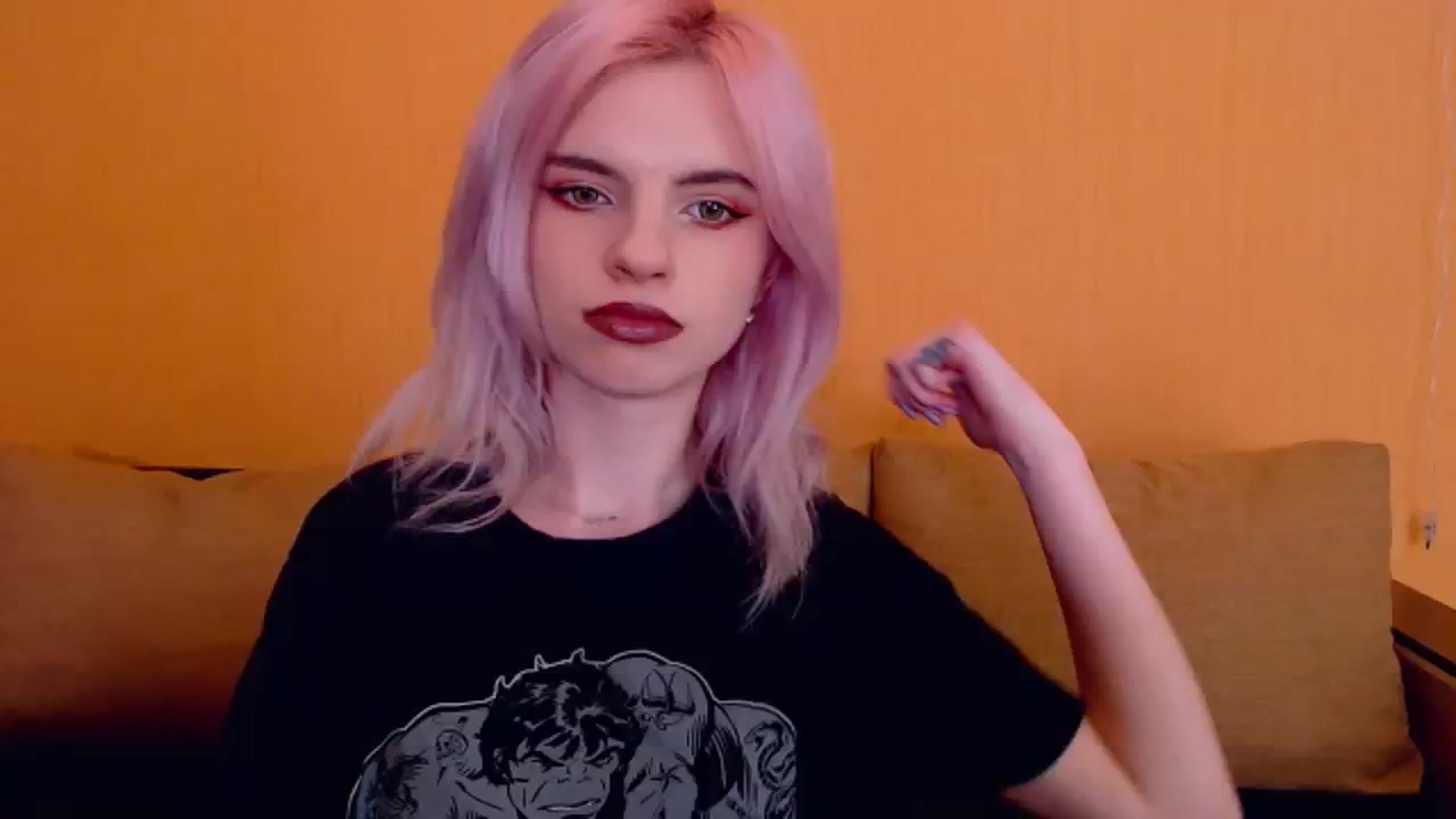 Gallery image thumbnail from Erineys's myfreecams stream on, 02/29/2024, 18:16 image 18 of 20