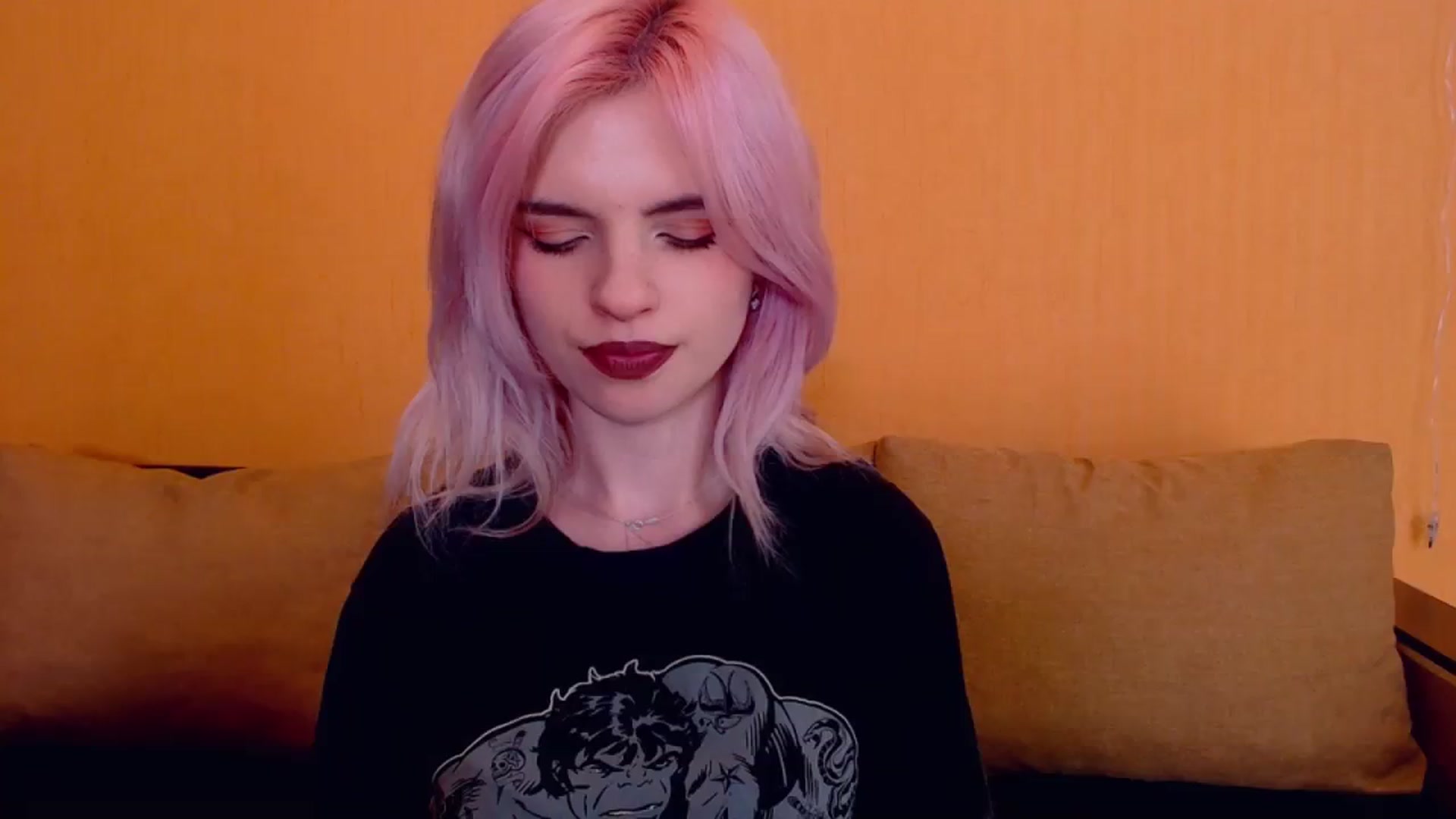 Gallery image thumbnail from Erineys's myfreecams stream on, 02/29/2024, 18:16 image 1 of 20