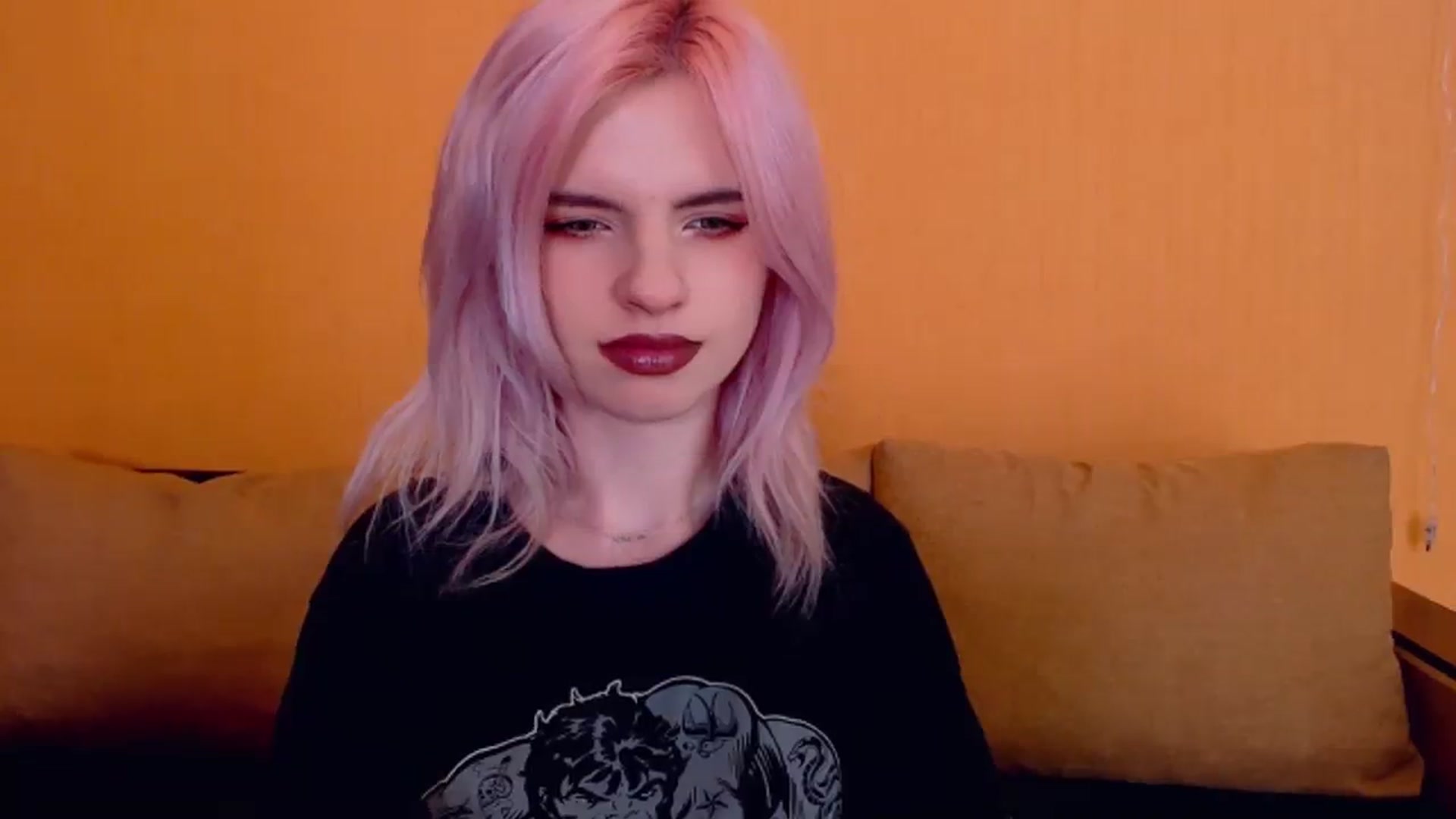 Gallery image thumbnail from Erineys's myfreecams stream on, 02/29/2024, 18:16 image 17 of 20