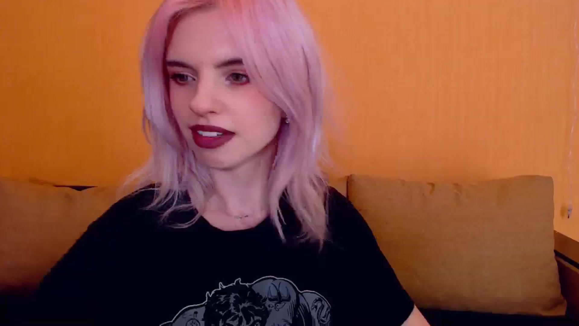 Gallery image thumbnail from Erineys's myfreecams stream on, 02/29/2024, 18:16 image 15 of 20