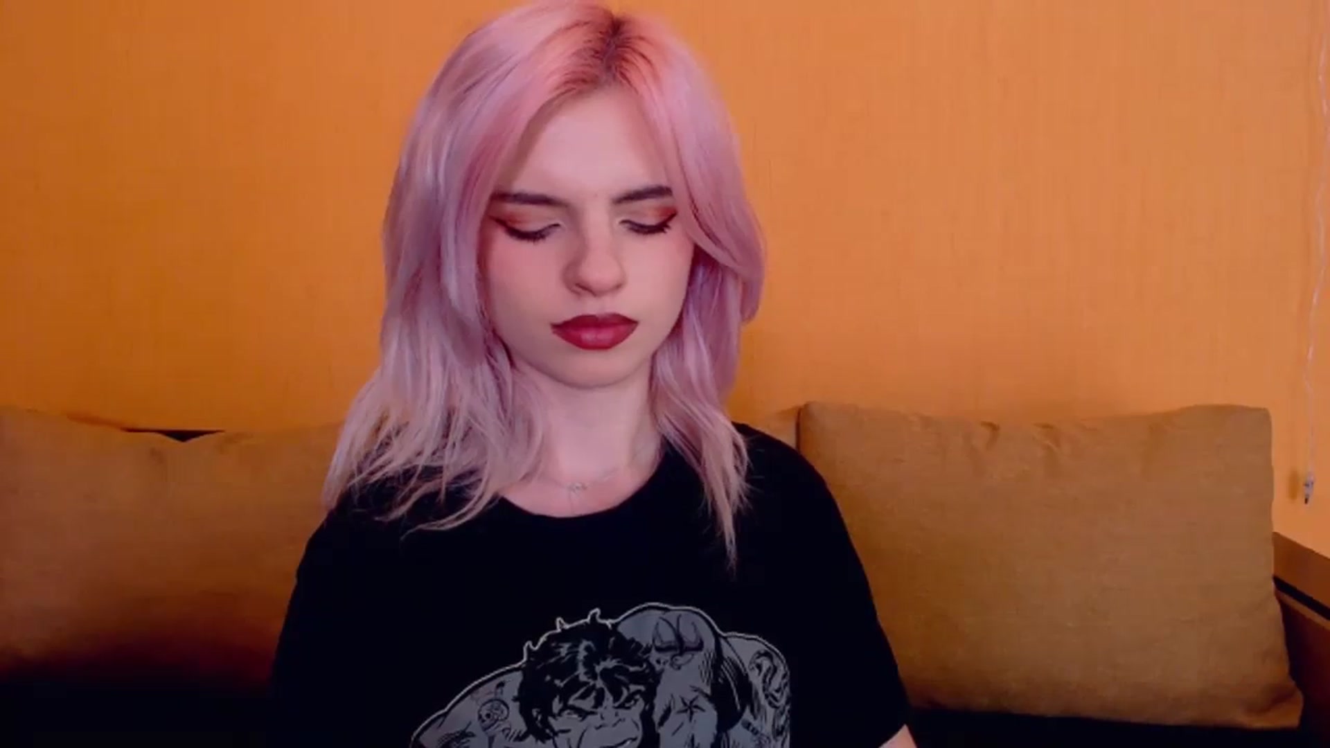 Gallery image thumbnail from Erineys's myfreecams stream on, 02/29/2024, 18:54 image 18 of 20