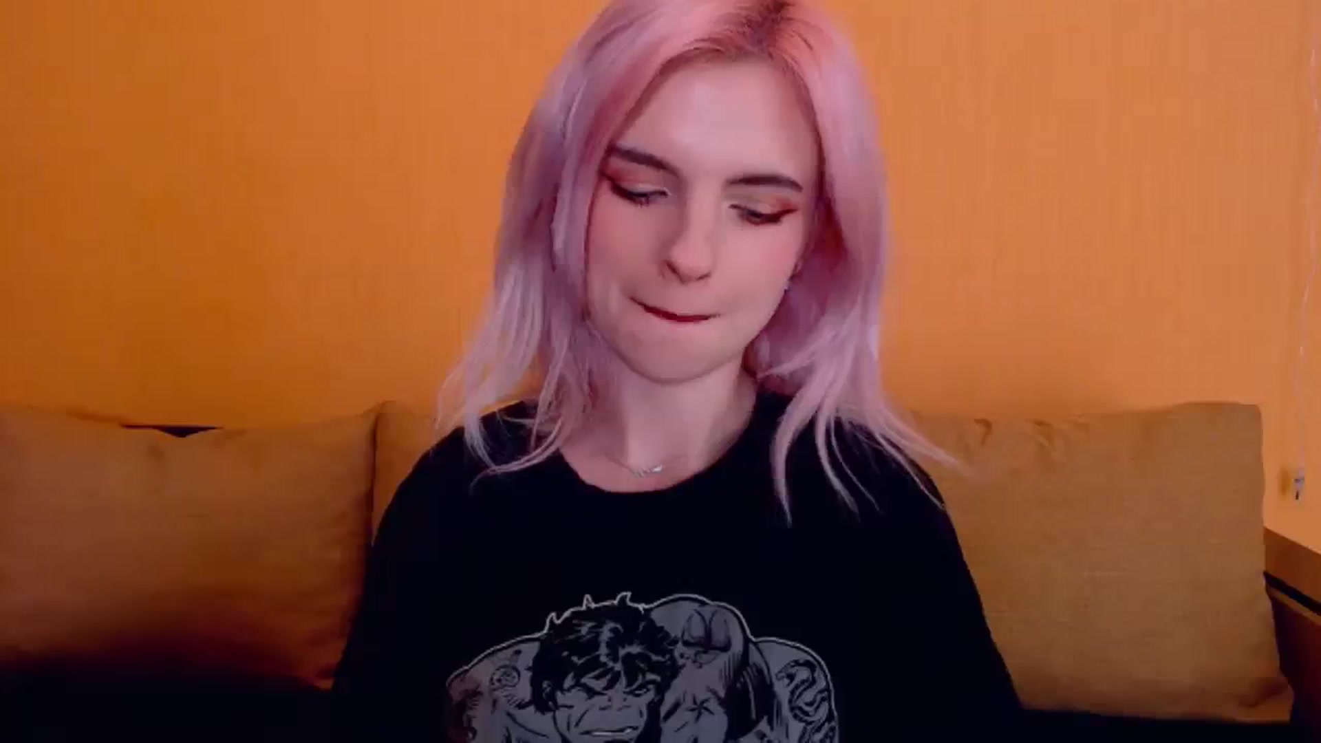 Gallery image thumbnail from Erineys's myfreecams stream on, 02/29/2024, 18:54 image 6 of 20