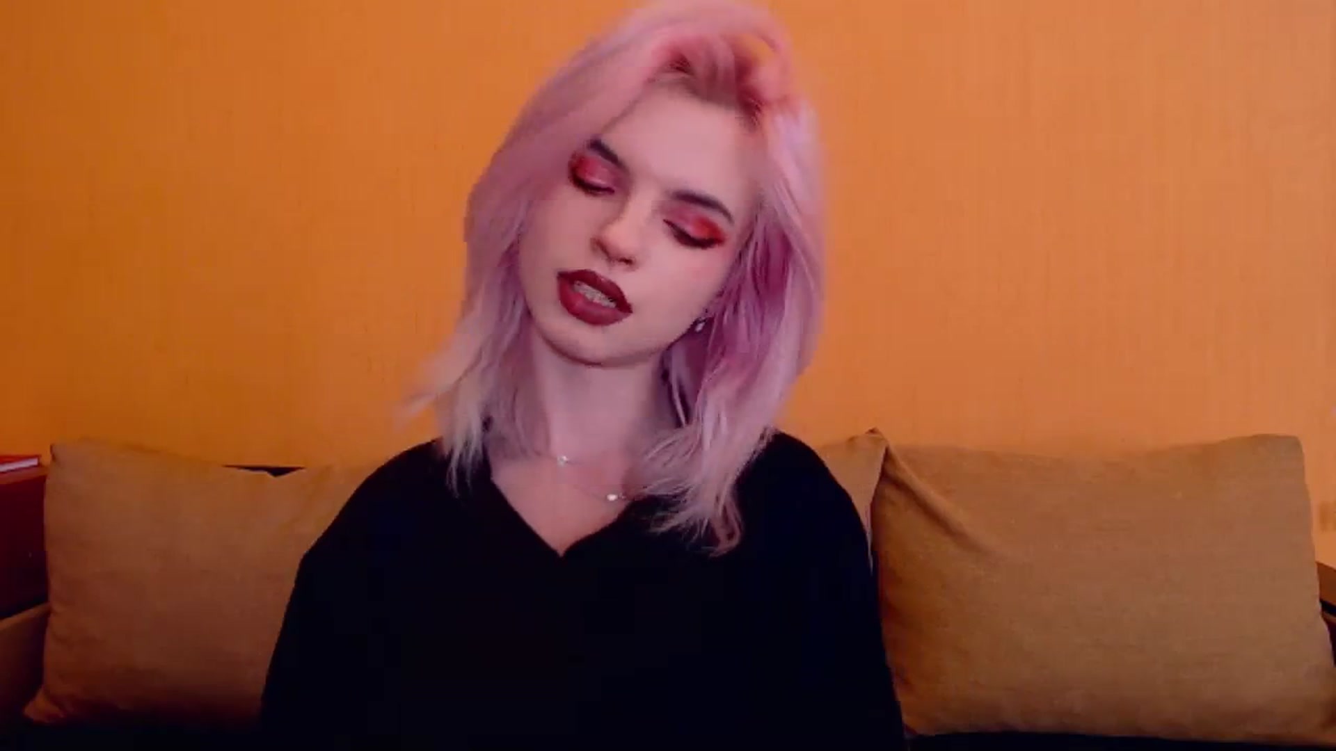 Gallery image thumbnail from Erineys's myfreecams stream on, 03/02/2024, 14:50 image 17 of 20