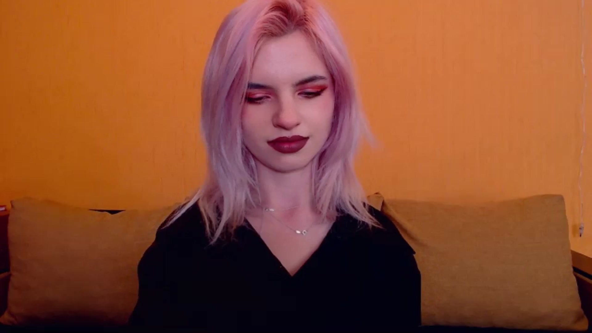 Gallery image thumbnail from Erineys's myfreecams stream on, 03/02/2024, 16:12 image 14 of 20