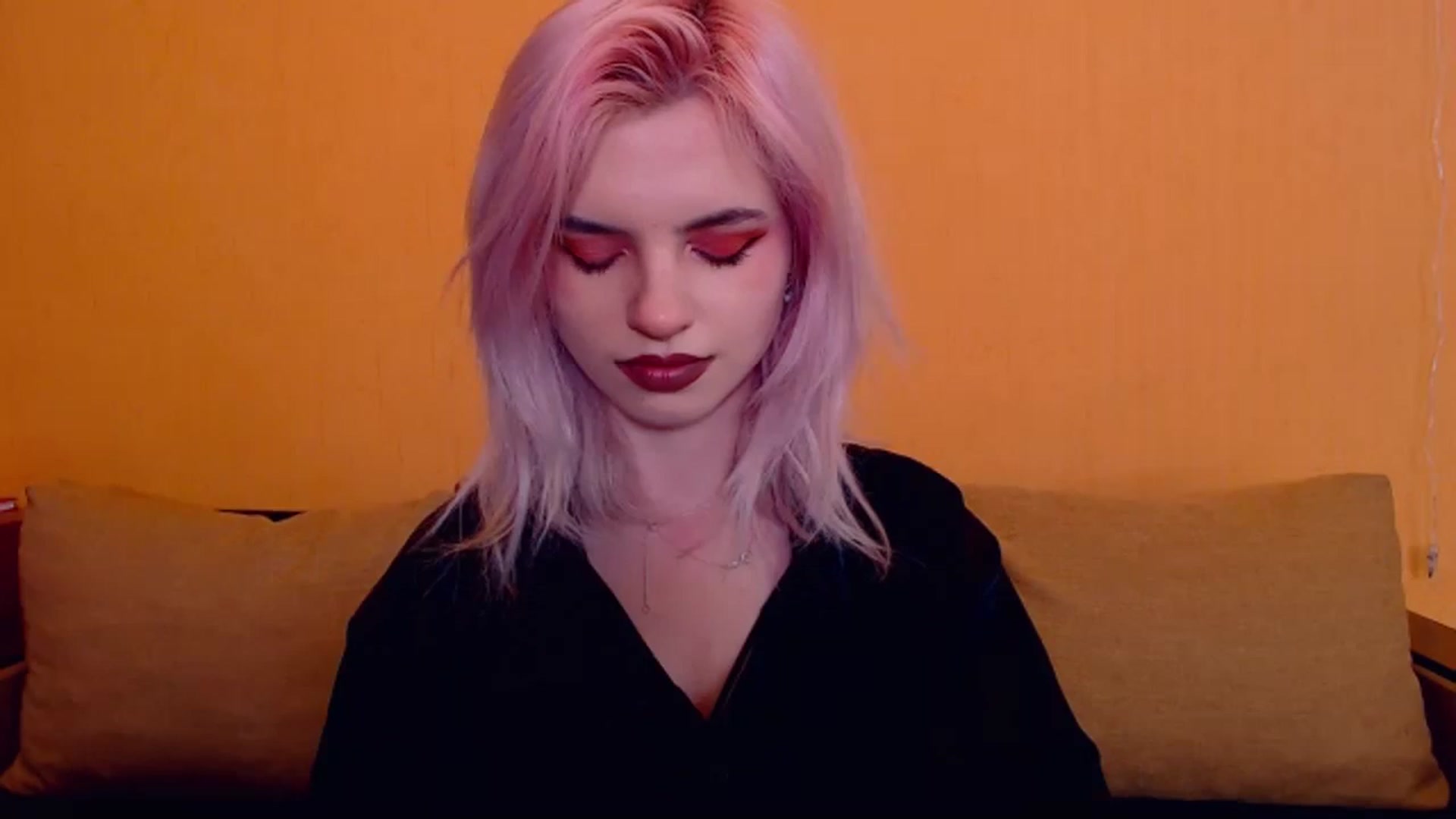 Gallery image thumbnail from Erineys's myfreecams stream on, 03/02/2024, 17:05 image 11 of 20