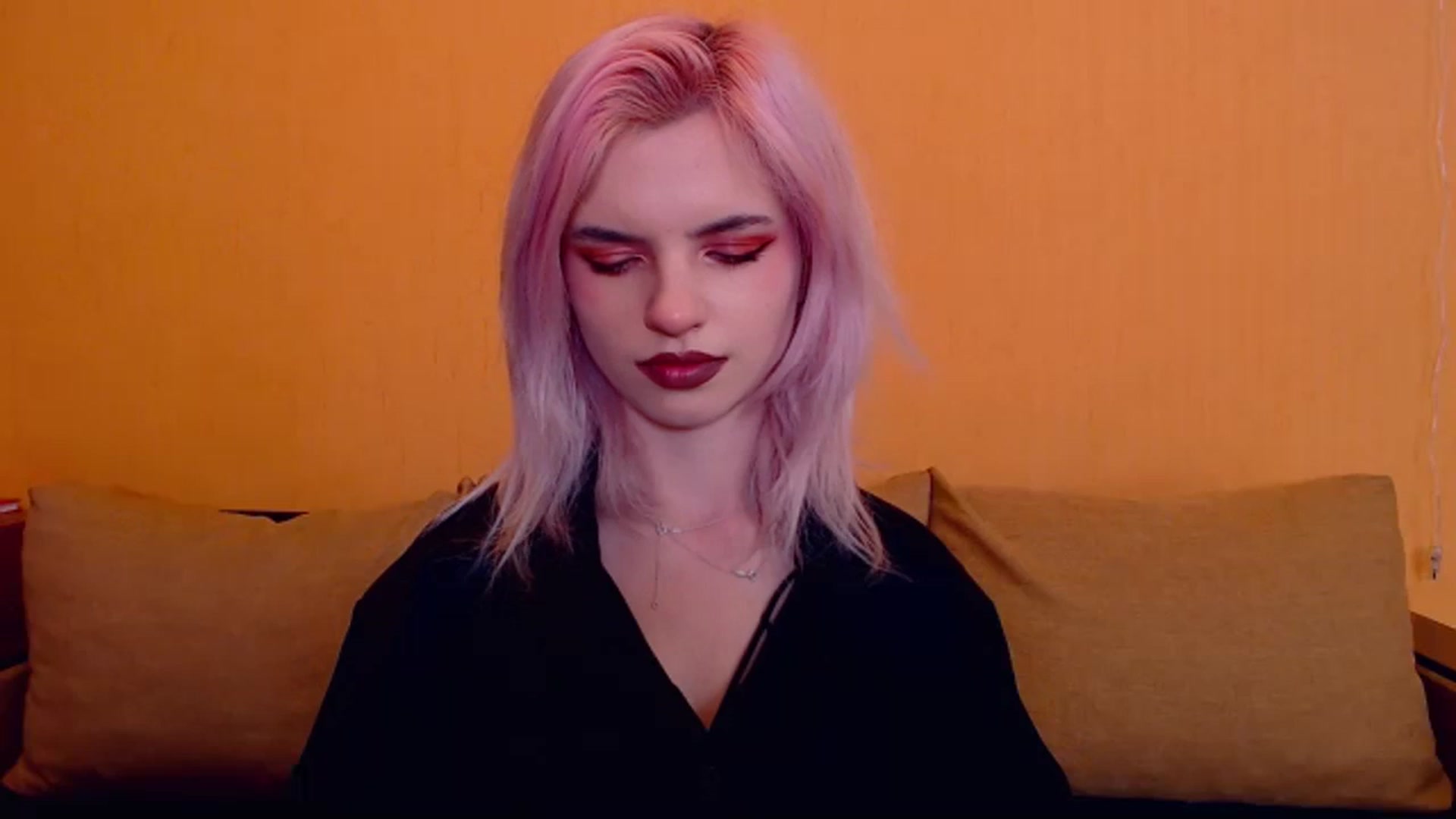 Gallery image thumbnail from Erineys's myfreecams stream on, 03/02/2024, 17:05 image 19 of 20