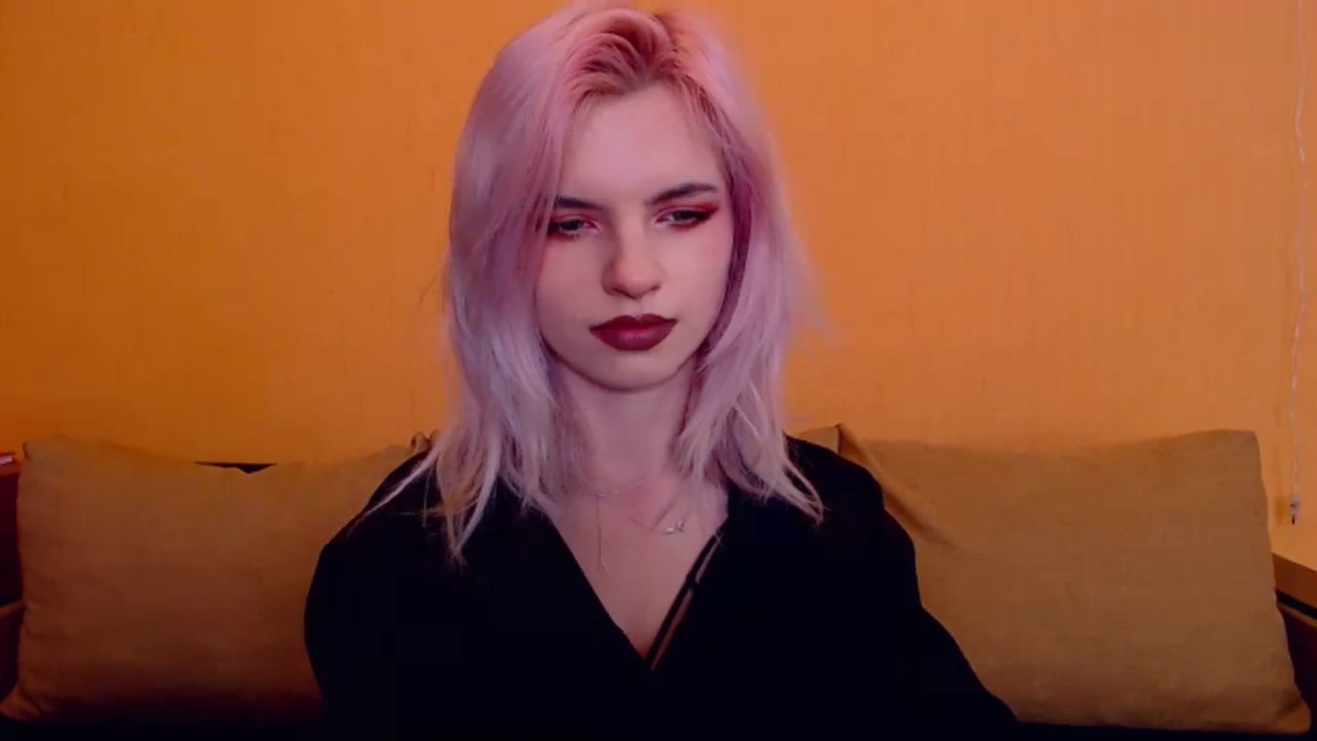 Gallery image thumbnail from Erineys's myfreecams stream on, 03/02/2024, 17:05 image 3 of 20