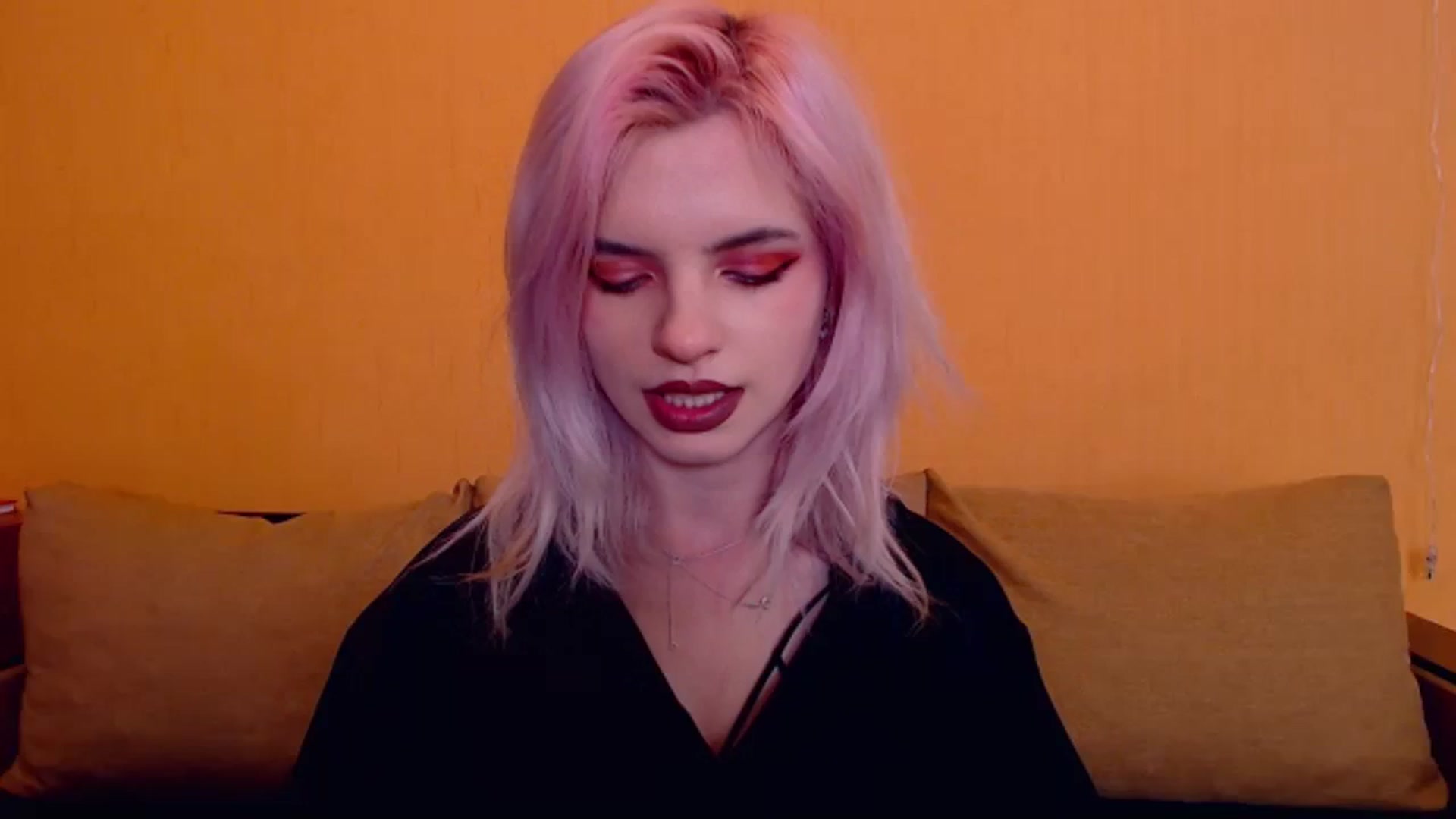 Gallery image thumbnail from Erineys's myfreecams stream on, 03/02/2024, 17:05 image 1 of 20