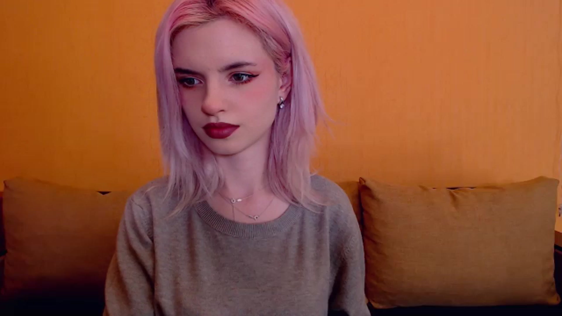 Gallery image thumbnail from Erineys's myfreecams stream on, 03/03/2024, 15:46 image 13 of 20