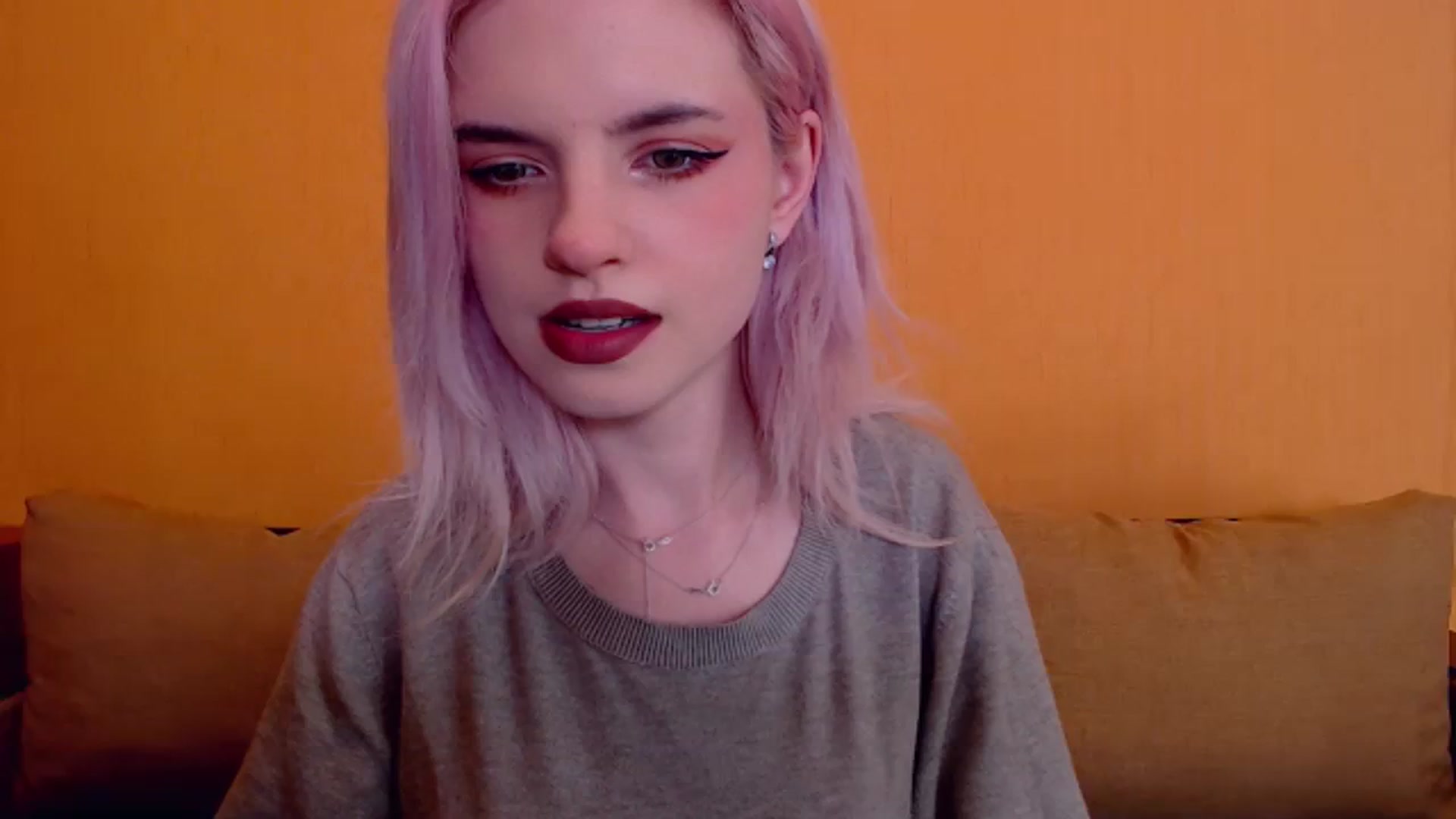 Gallery image thumbnail from Erineys's myfreecams stream on, 03/03/2024, 15:46 image 3 of 20