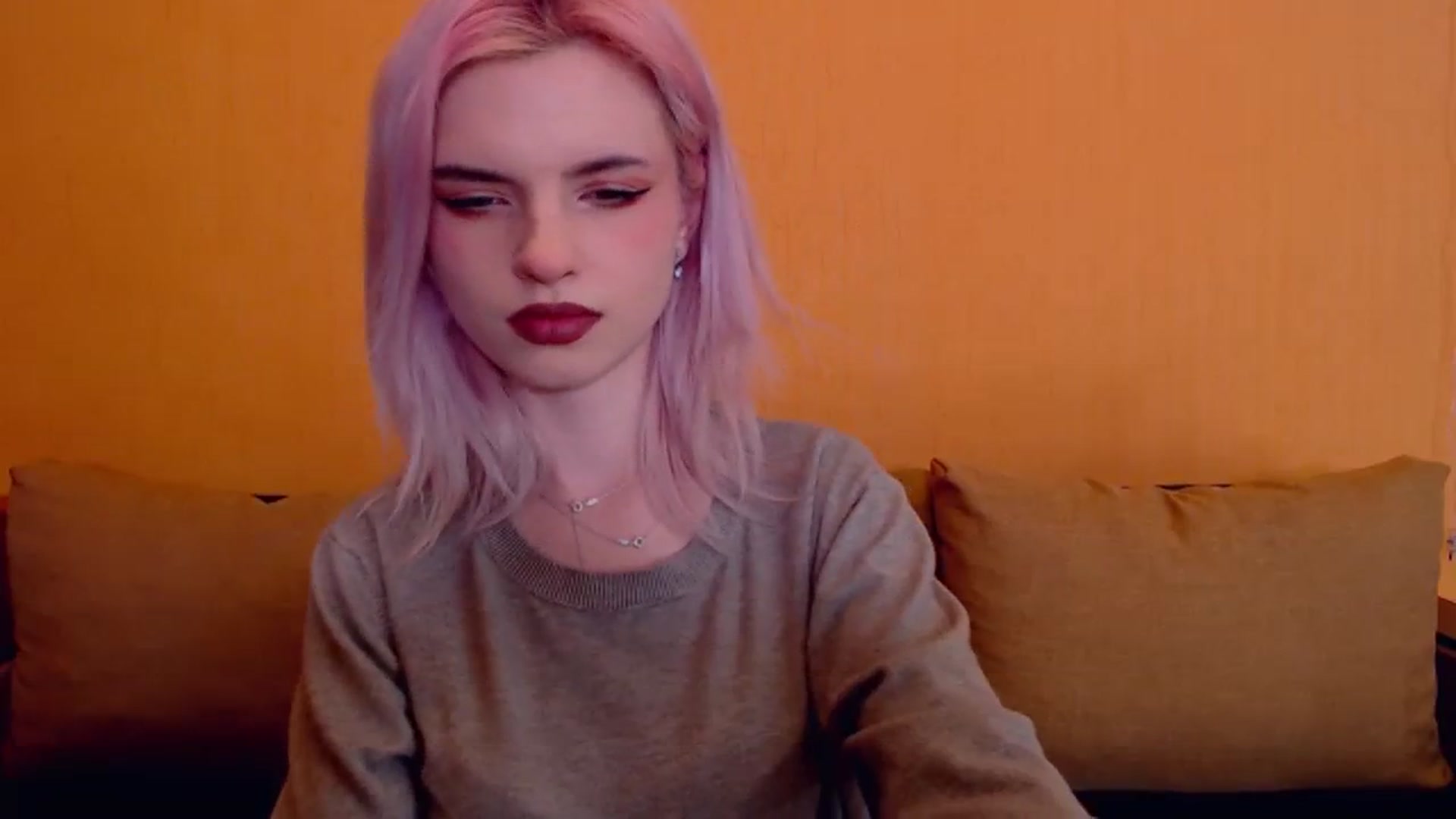 Gallery image thumbnail from Erineys's myfreecams stream on, 03/03/2024, 15:46 image 15 of 20