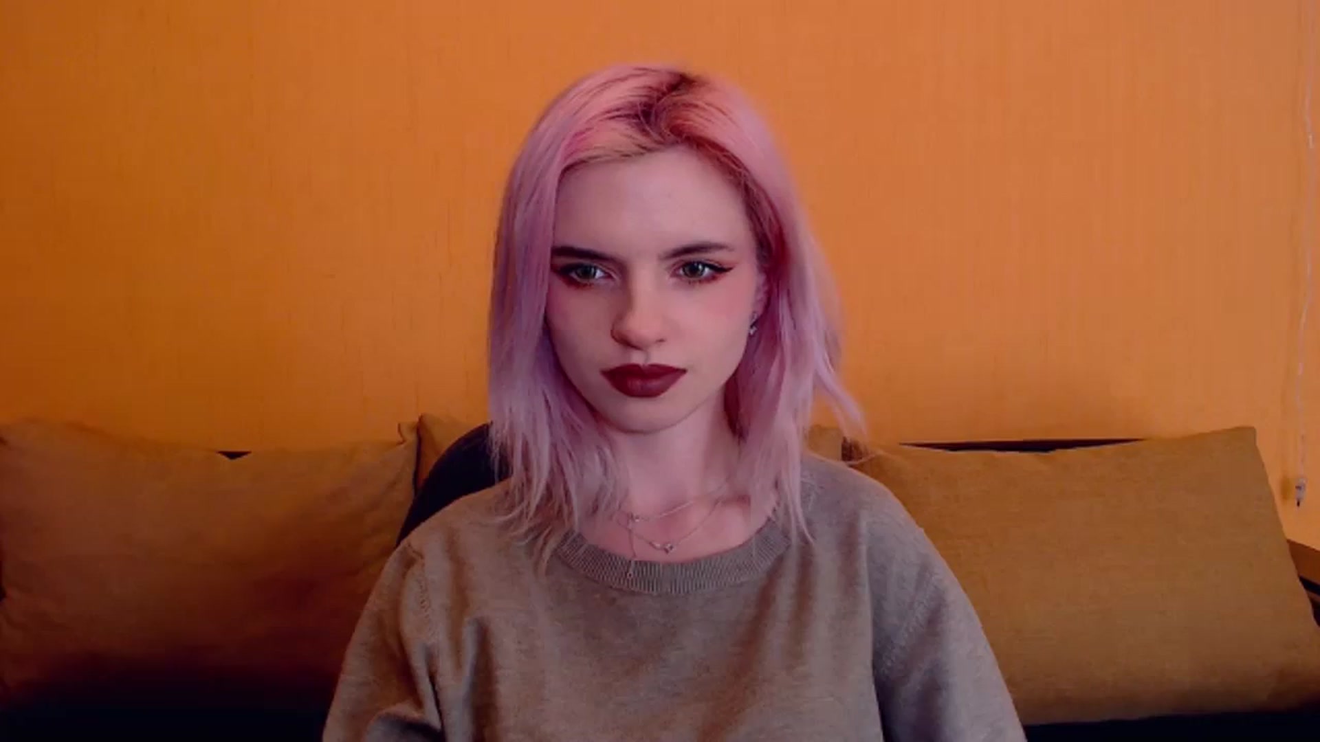 Gallery image thumbnail from Erineys's myfreecams stream on, 03/03/2024, 18:54 image 12 of 20