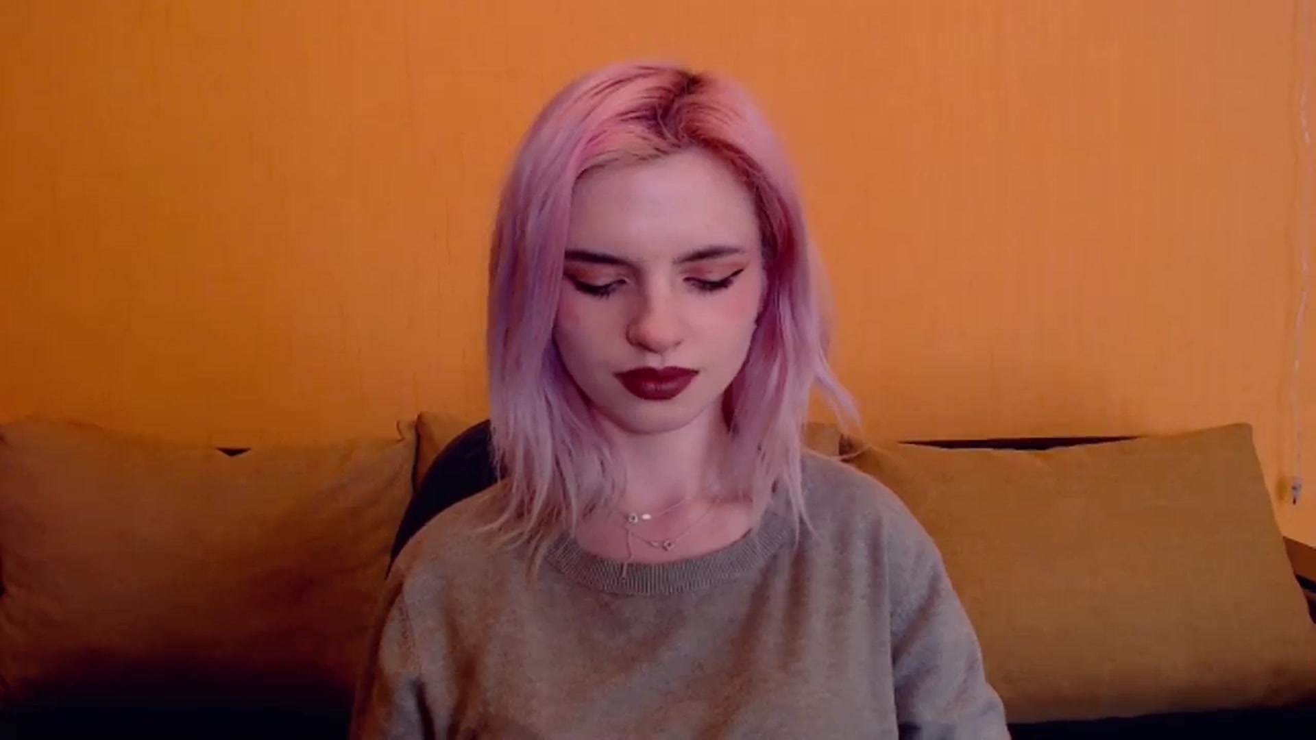 Gallery image thumbnail from Erineys's myfreecams stream on, 03/03/2024, 18:54 image 13 of 20