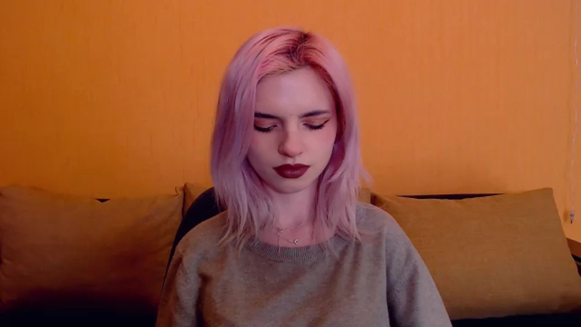 Gallery image thumbnail from Erineys's myfreecams stream on, 03/03/2024, 18:54 image 10 of 20