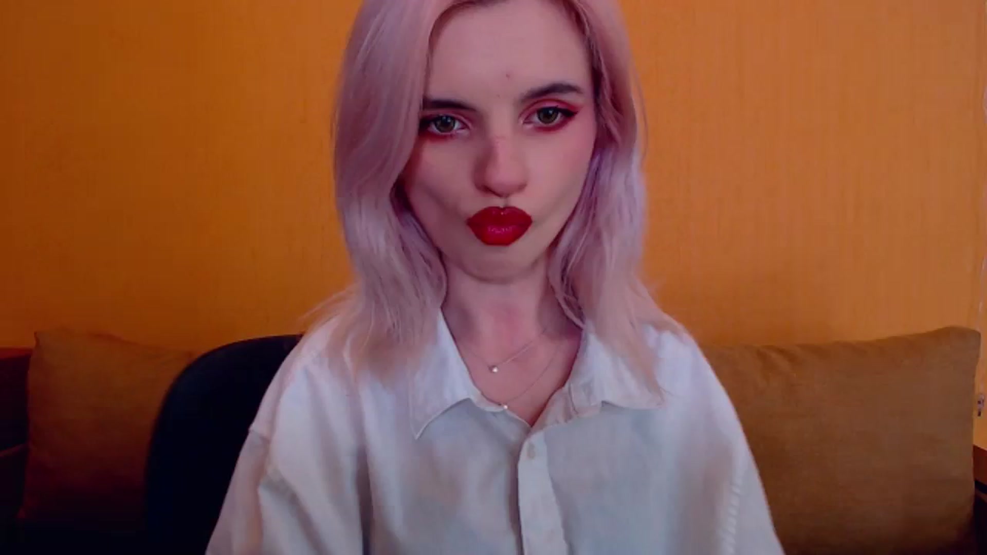 Gallery image thumbnail from Erineys's myfreecams stream on, 03/08/2024, 15:47 image 19 of 20