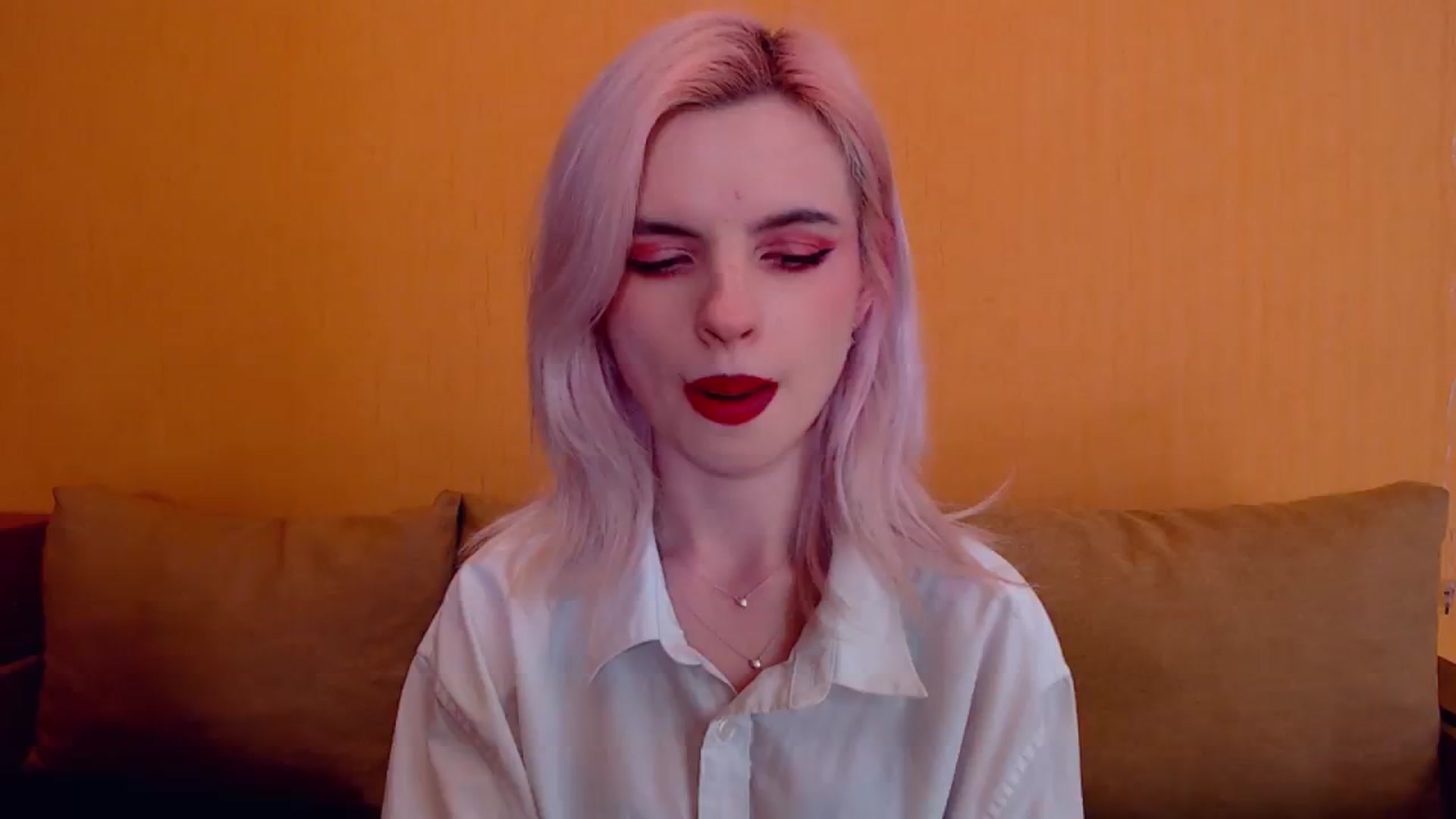Gallery image thumbnail from Erineys's myfreecams stream on, 03/08/2024, 15:47 image 12 of 20