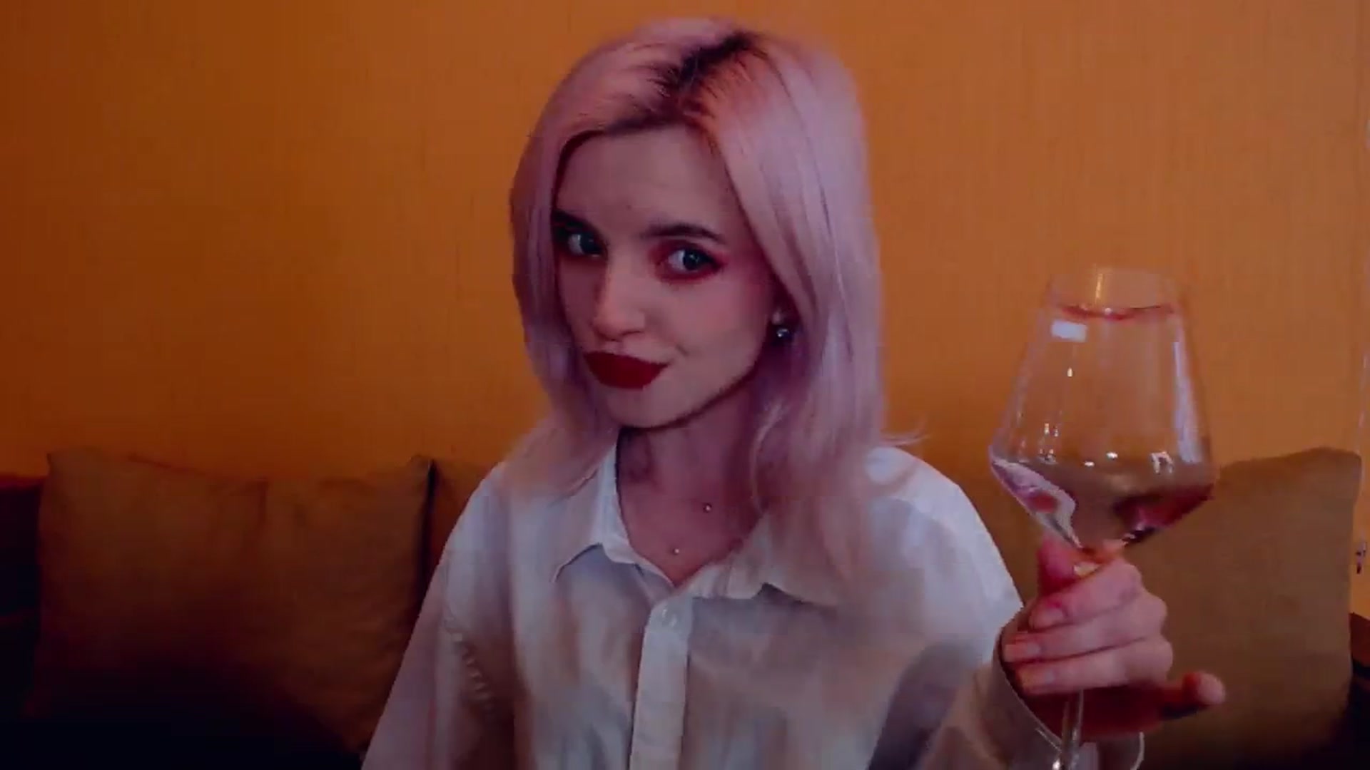 Gallery image thumbnail from Erineys's myfreecams stream on, 03/08/2024, 15:47 image 6 of 20