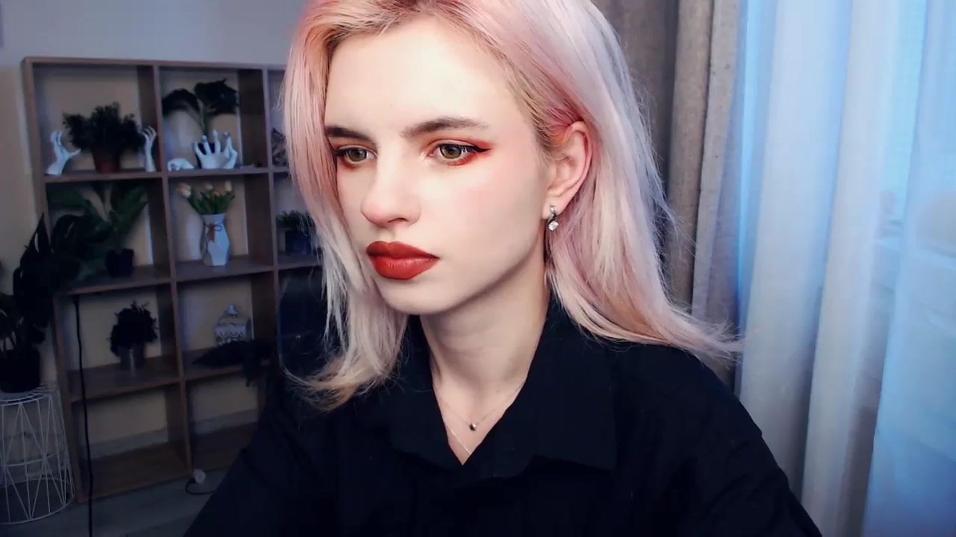 Gallery image thumbnail from Erineys's myfreecams stream on, 03/11/2024, 15:55 image 4 of 20
