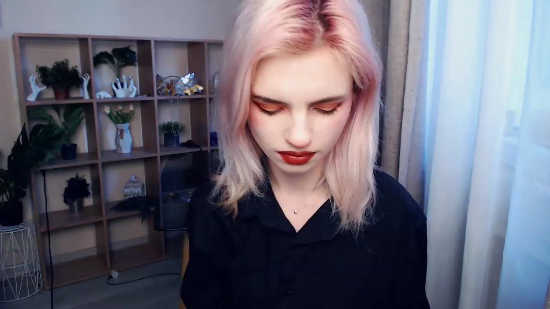 Gallery image thumbnail from Erineys's myfreecams stream on, 03/11/2024, 15:55 image 1 of 20