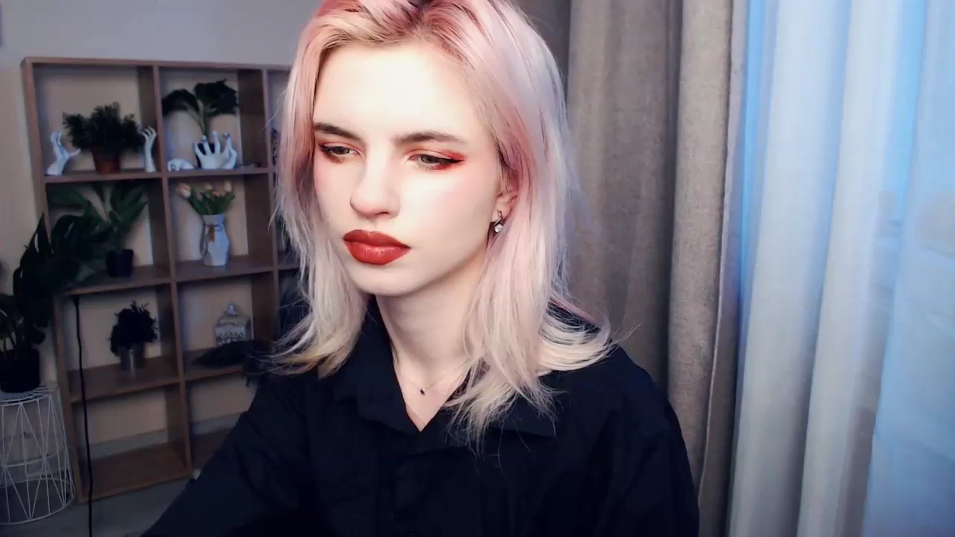 Gallery image thumbnail from Erineys's myfreecams stream on, 03/11/2024, 15:55 image 12 of 20