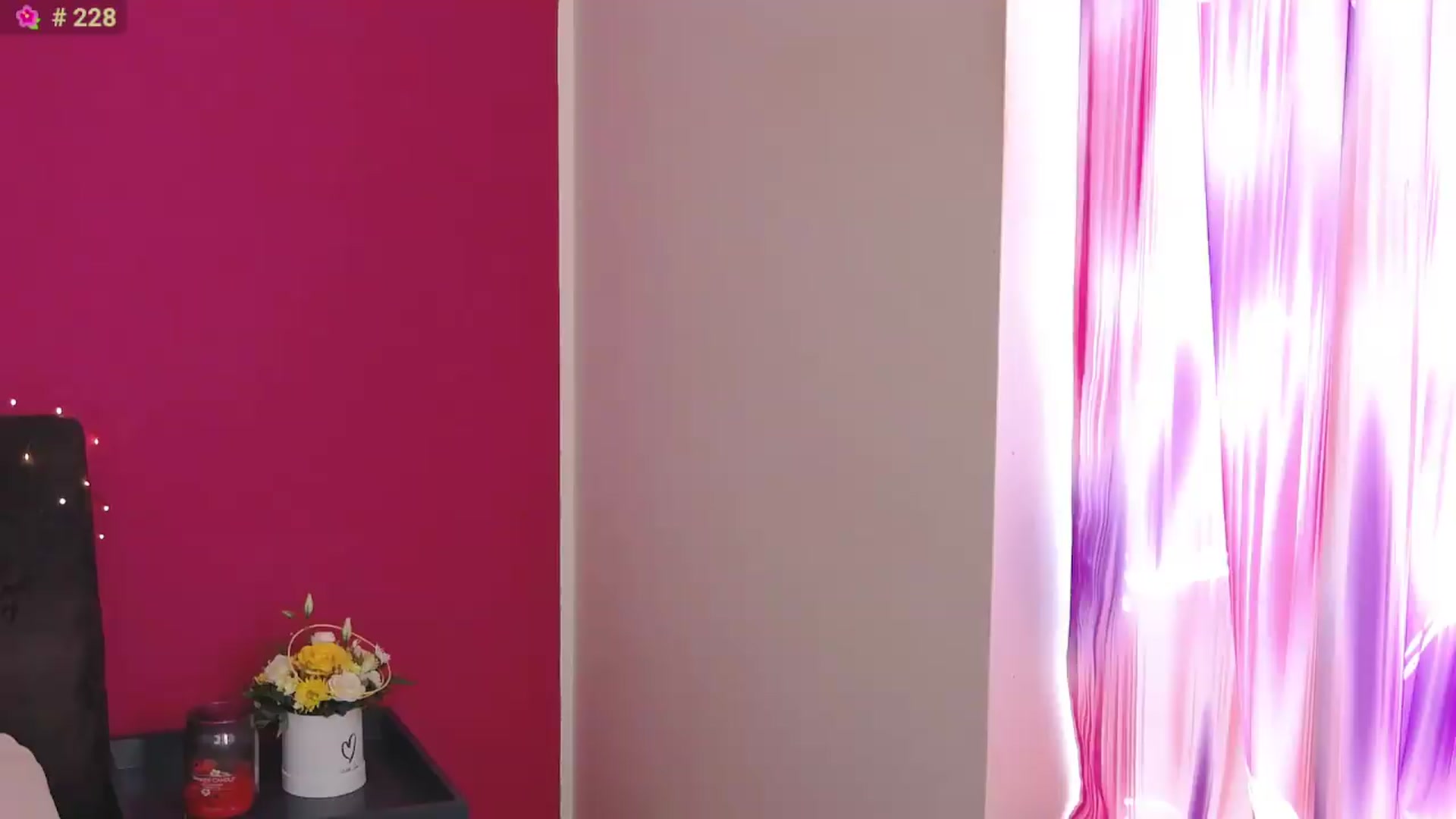 Gallery image thumbnail from ErinisOn's myfreecams stream on, 05/09/2026, 11:22 image 1 of 20