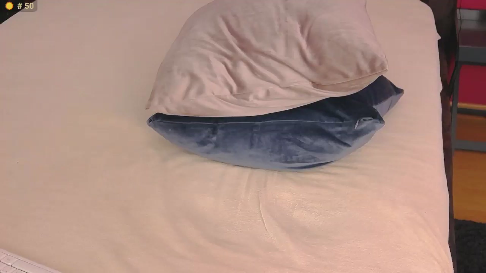 Gallery image thumbnail from ErinisOn's myfreecams stream on, 06/14/2026, 14:56 image 8 of 20