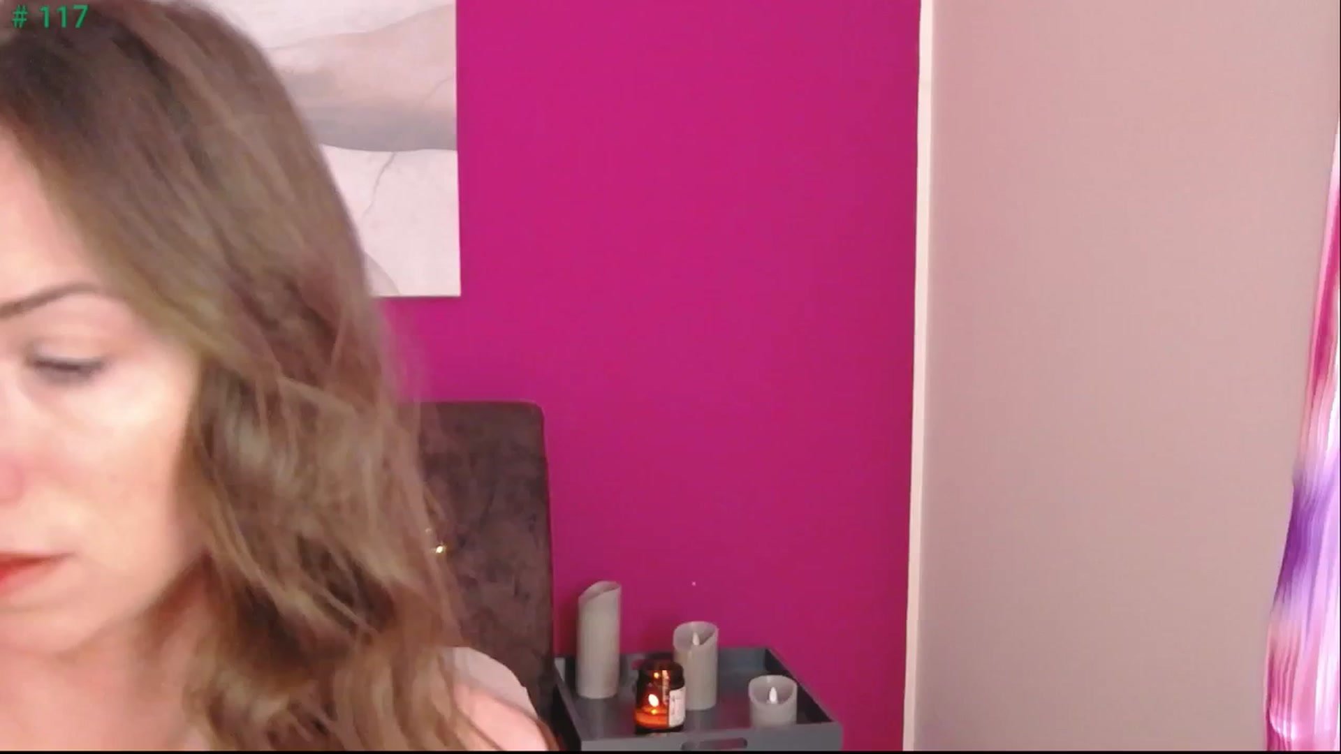 Gallery image thumbnail from Erinishere's myfreecams stream on, 04/17/2025, 14:07 image 1 of 20