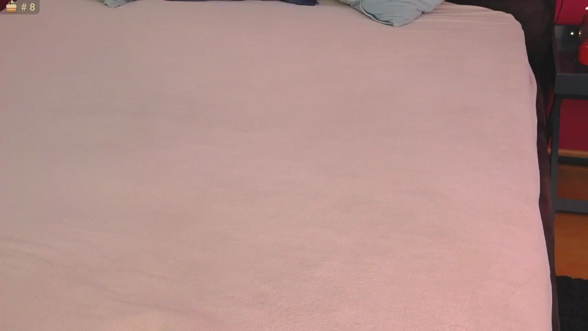 Gallery image thumbnail from ErinsBday's myfreecams stream on, 04/27/2026, 14:33 image 15 of 20