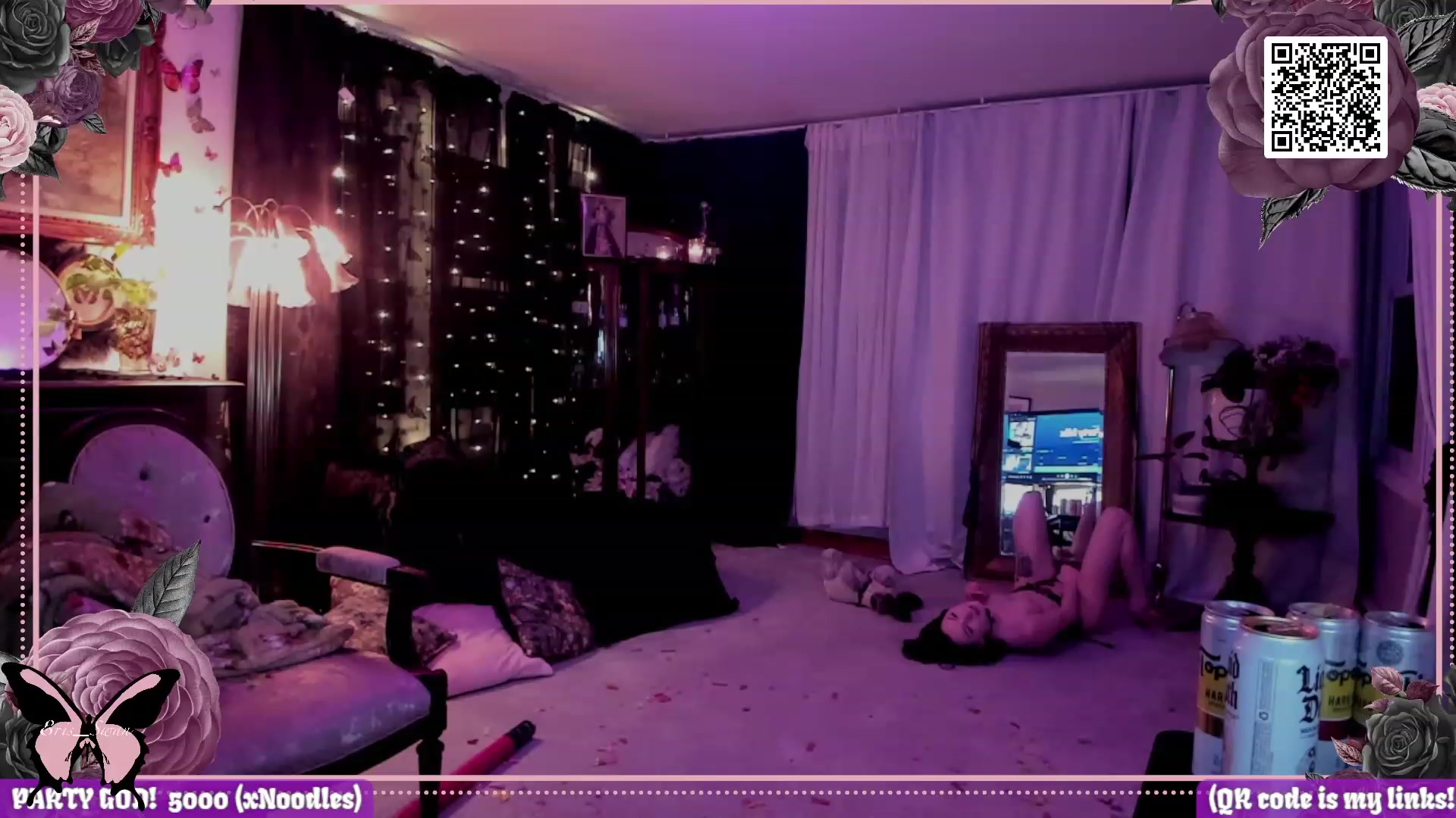 Gallery image thumbnail from Eris_Swan's myfreecams stream on, 03/02/2024, 04:53 image 20 of 20