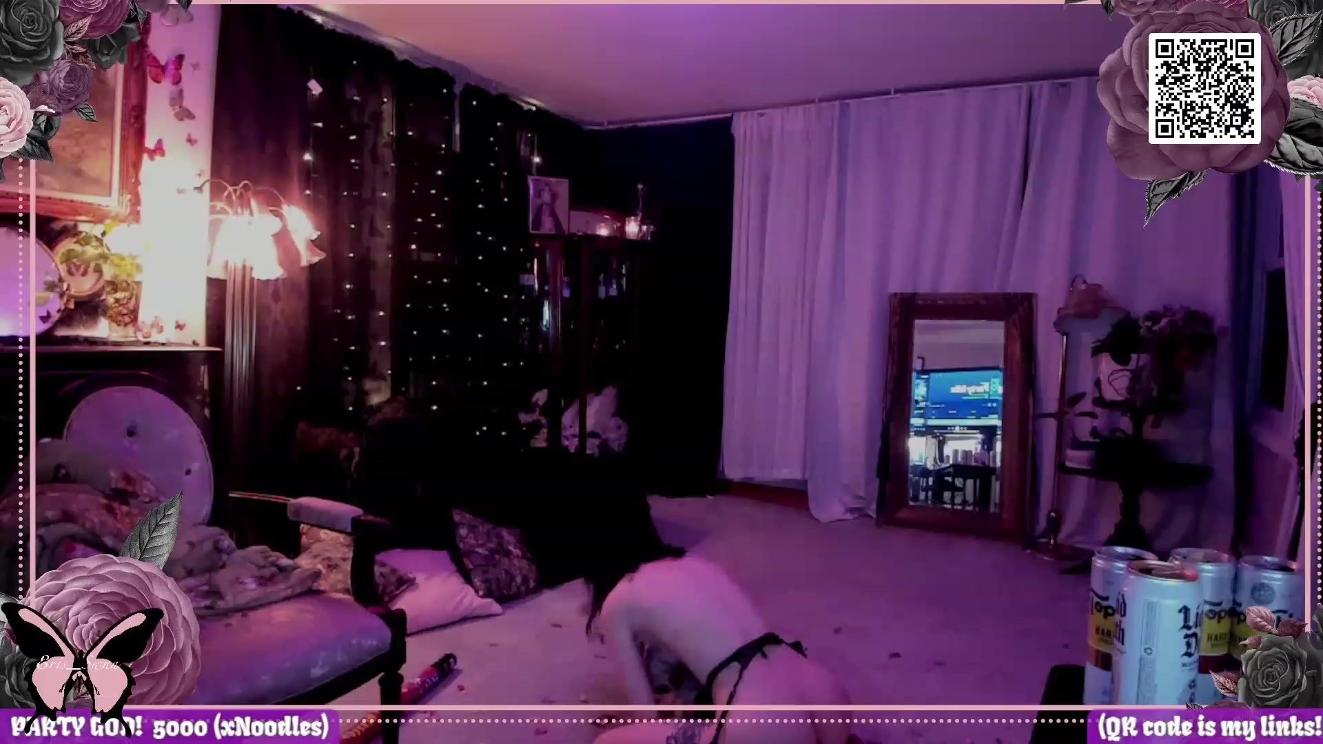 Gallery image thumbnail from Eris_Swan's myfreecams stream on, 03/02/2024, 04:53 image 17 of 20