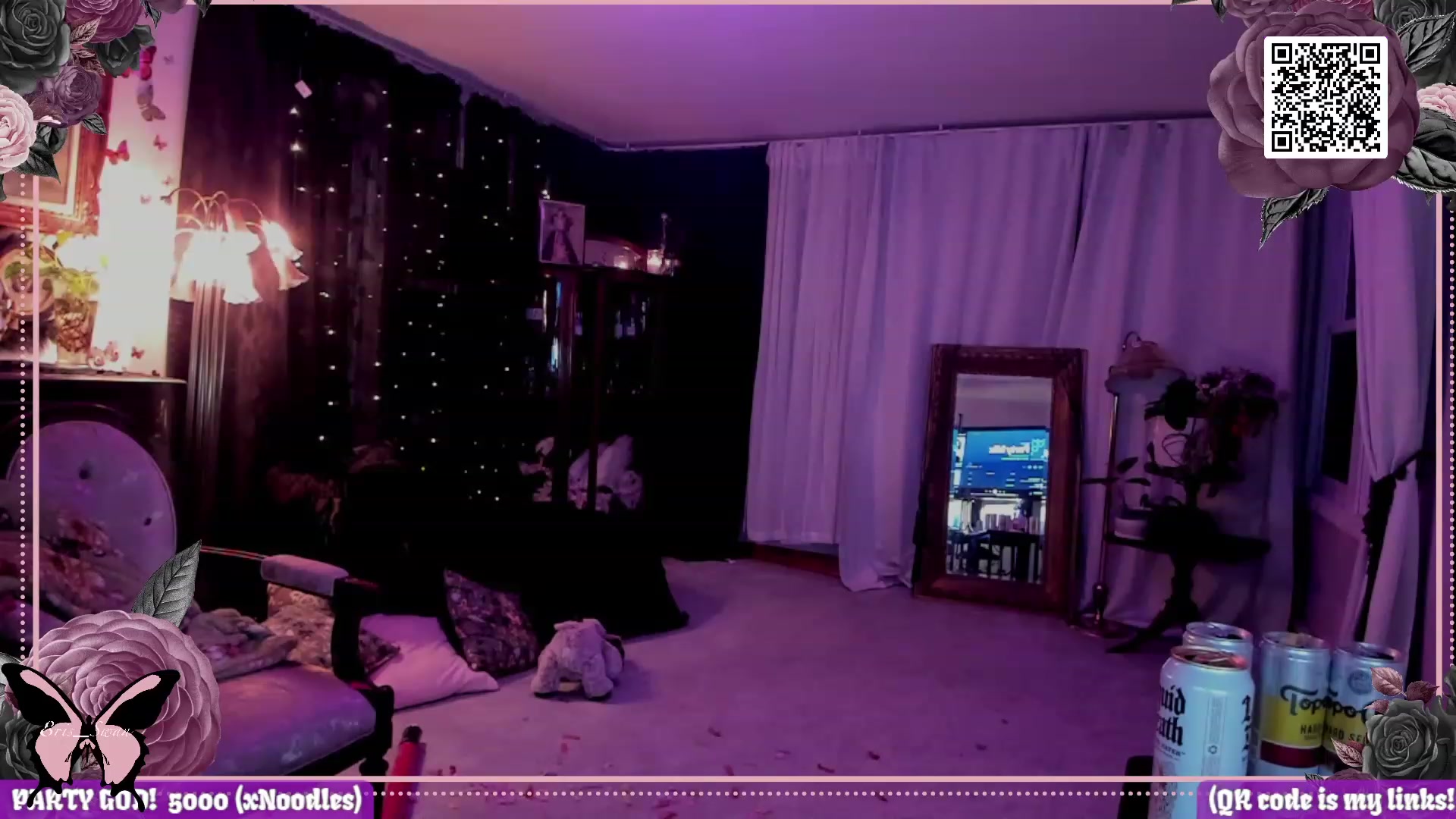 Gallery image thumbnail from Eris_Swan's myfreecams stream on, 03/02/2024, 04:53 image 12 of 20