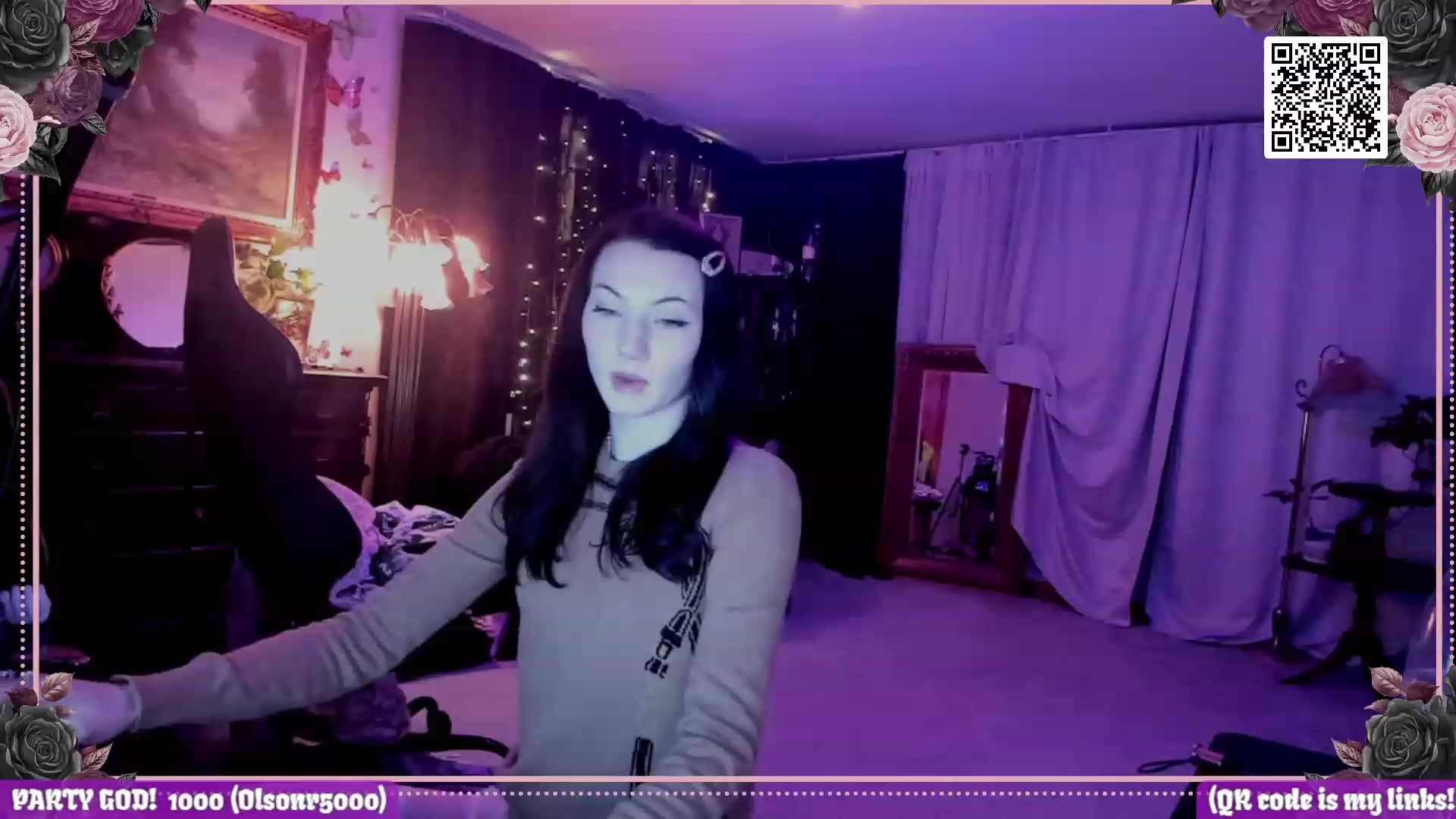 Gallery image thumbnail from Eris_Swan's myfreecams stream on, 03/12/2024, 06:44 image 8 of 20